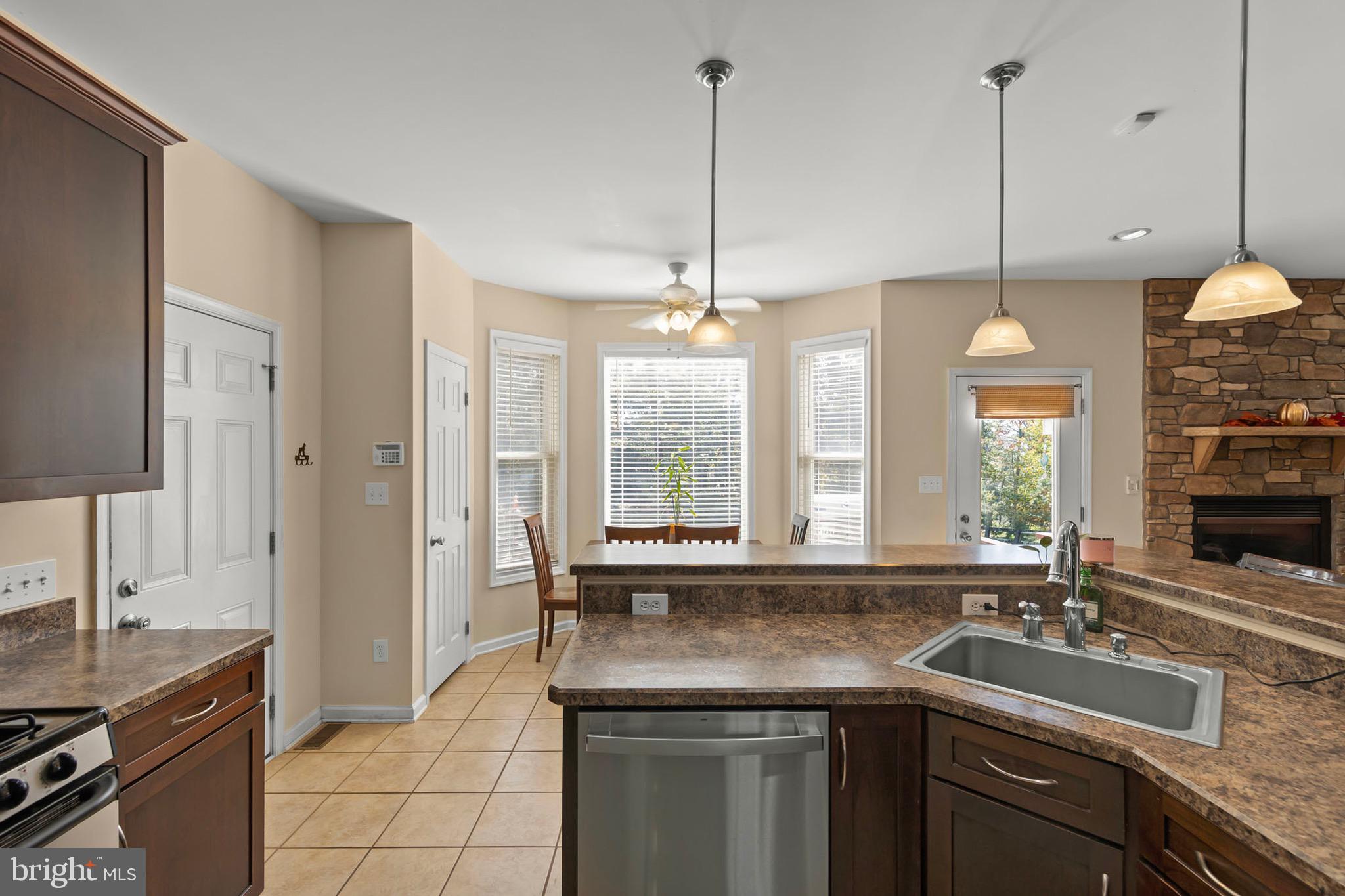 THUNDERBIRD RANCH - Residential