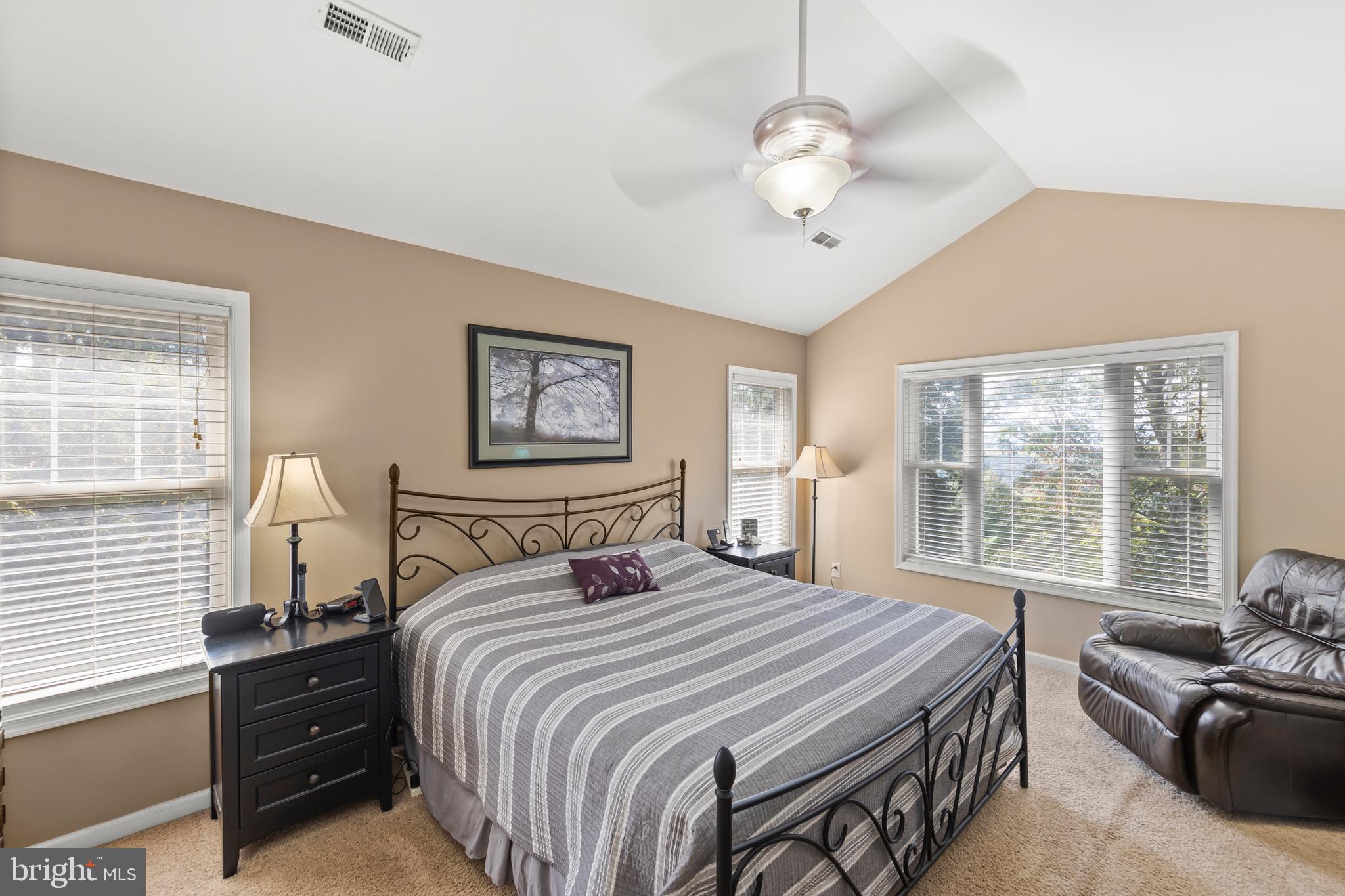 THUNDERBIRD RANCH - Residential