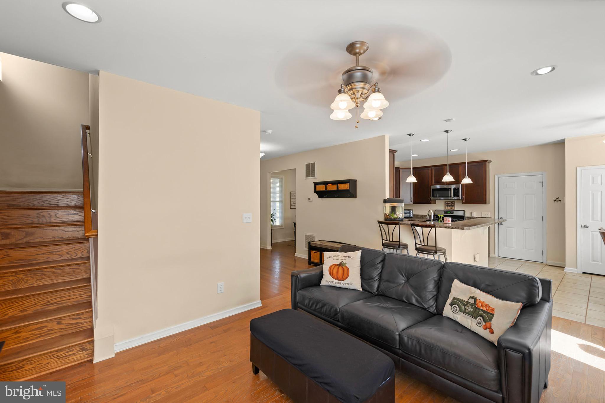 THUNDERBIRD RANCH - Residential