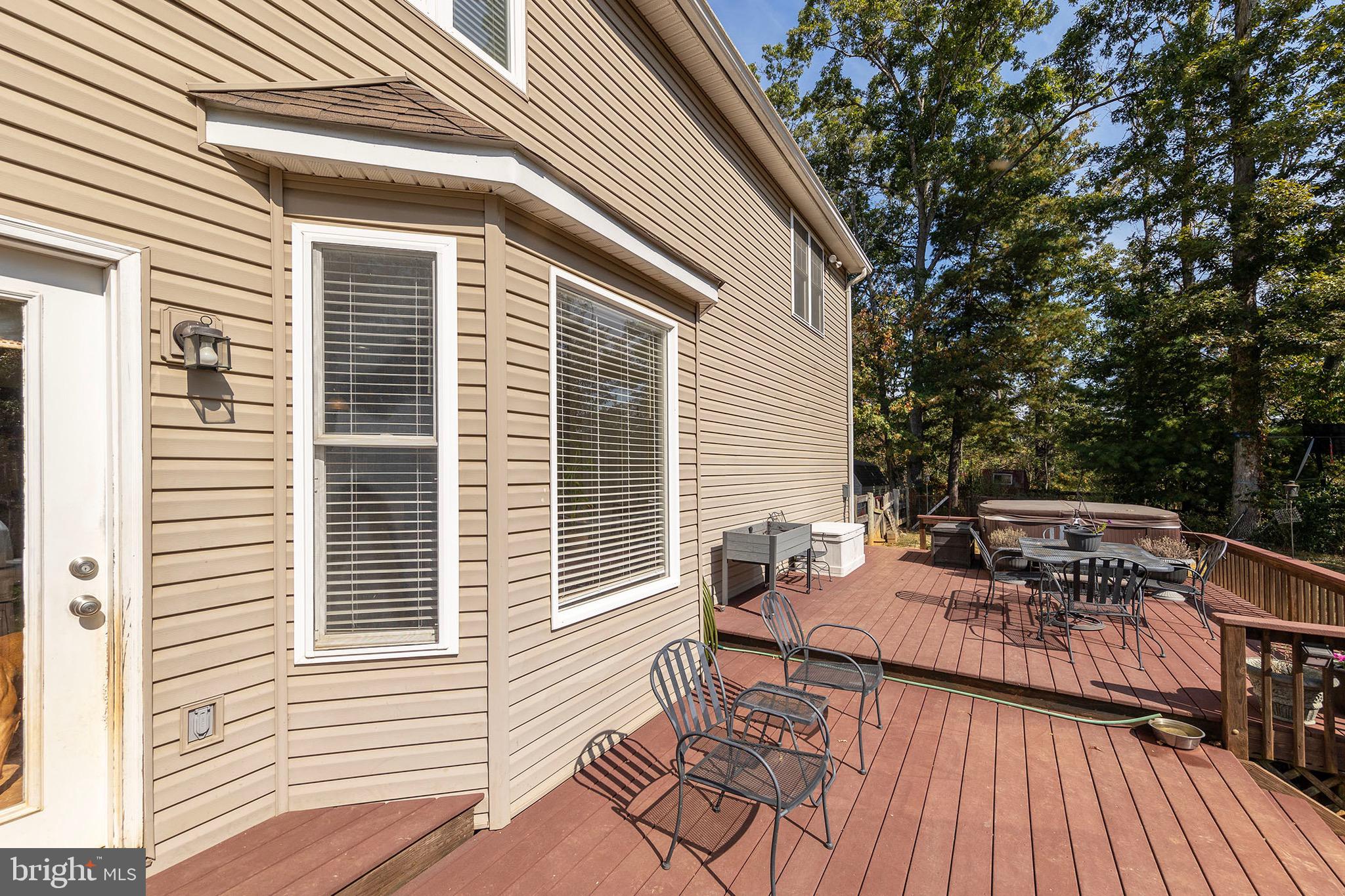 THUNDERBIRD RANCH - Residential