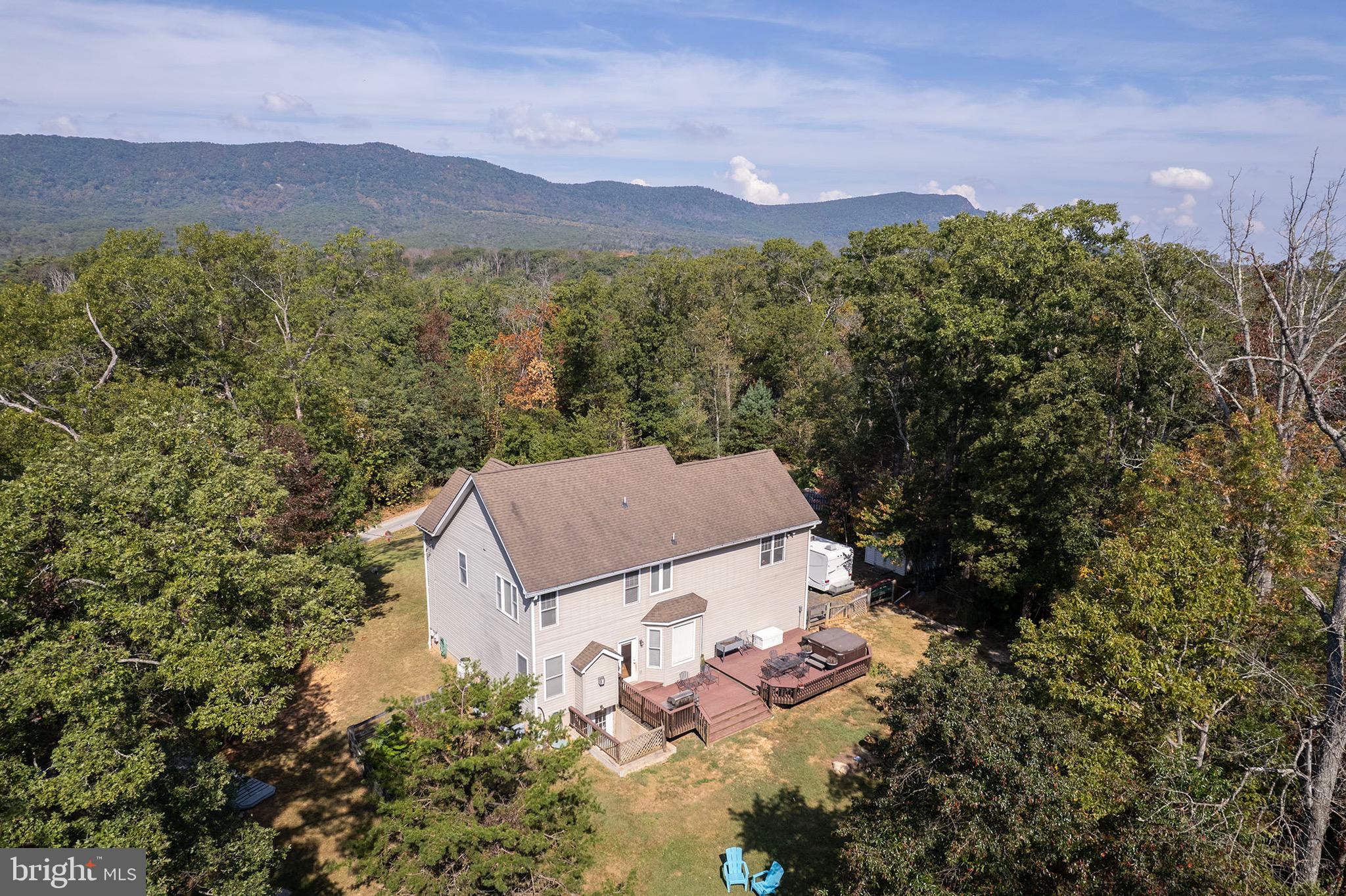 THUNDERBIRD RANCH - Residential