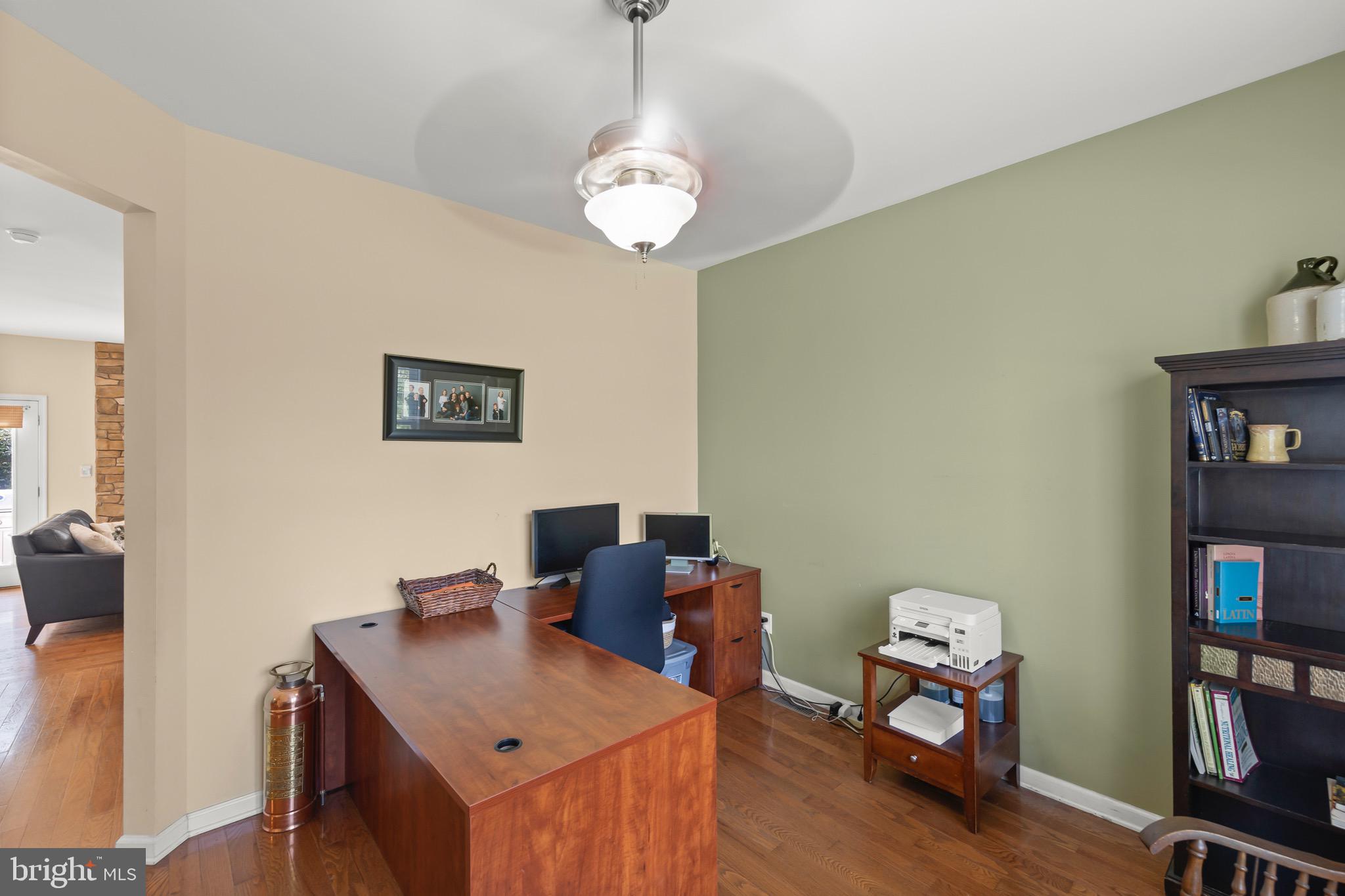 THUNDERBIRD RANCH - Residential