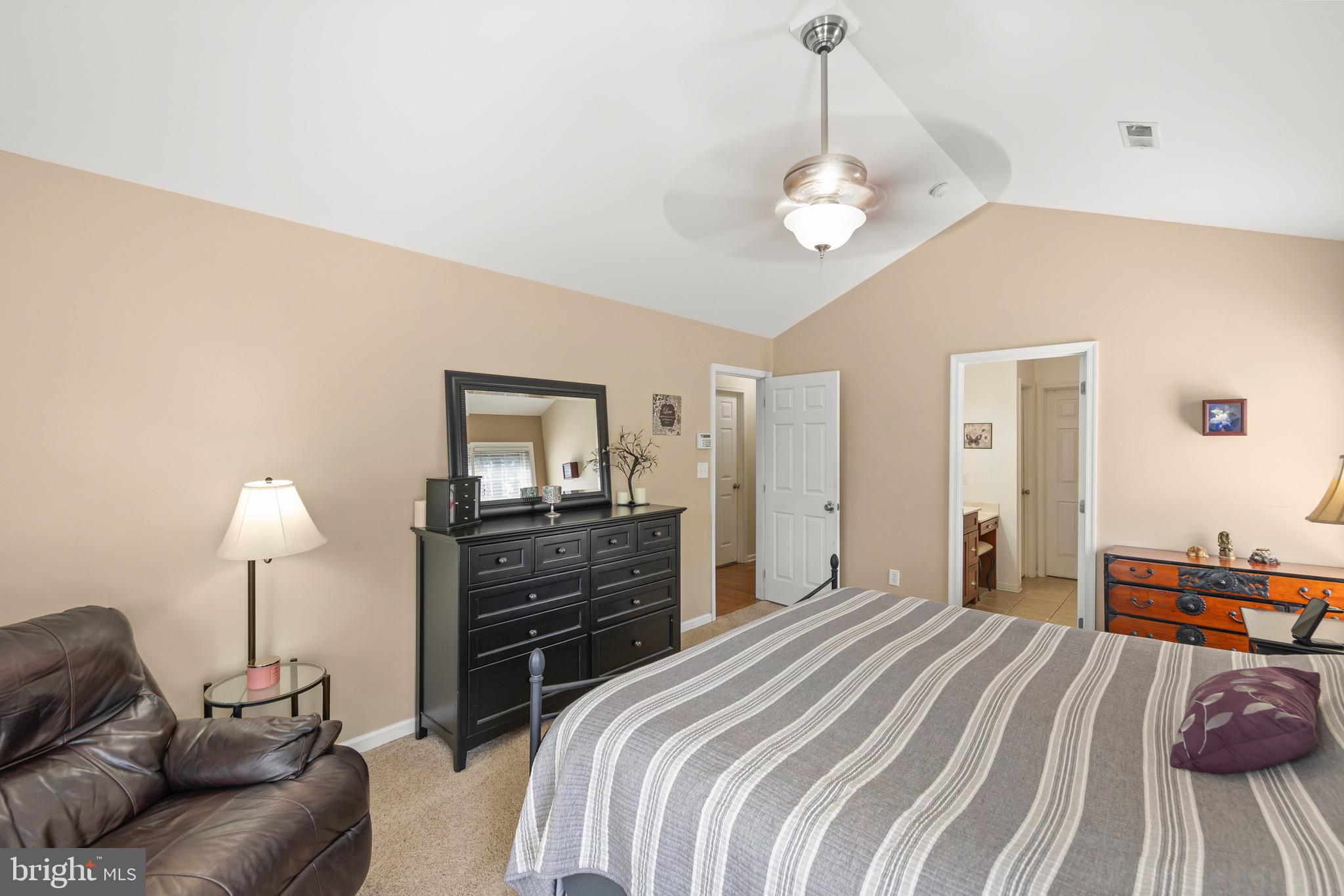 THUNDERBIRD RANCH - Residential