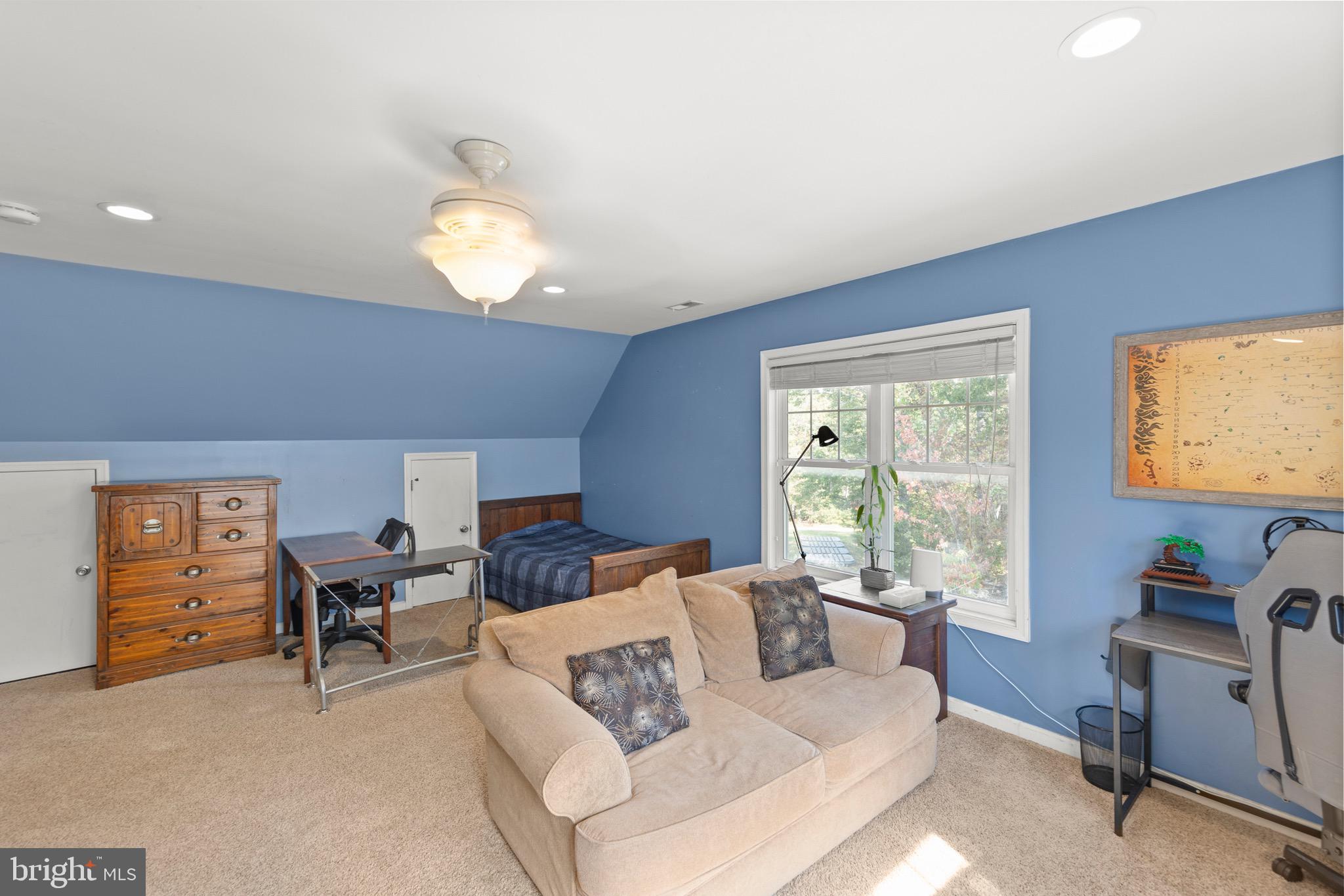 THUNDERBIRD RANCH - Residential