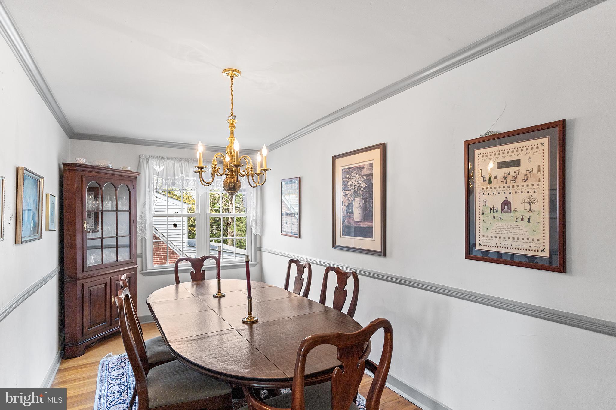 LARCHMONT - Residential