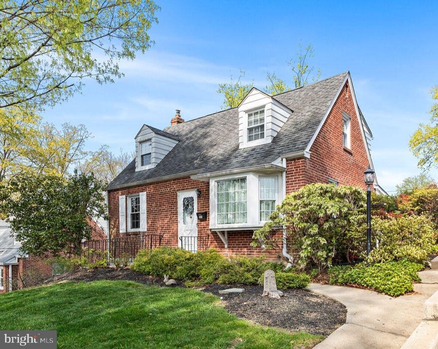 Welcome to this lovingly maintained 3-bedroom, 1.5-bath Cape Cod nestled on a picturesque street in highly desirable Newtown Square. This home offers both charm and flexibility with a convenient first-floor bedroom, a spacious living room, dedicated dining area, and a bright kitchen with eat-in space—perfect for casual meals and morning coffee. A bonus living room in the rear of the home, complete with a powder room, adds the extra space you’ve been looking for. Upstairs, you'll find two comfortable bedrooms and a full hall bath. 

Step outside to enjoy a generously sized backyard, great for entertaining, gardening, or simply relaxing. 

Located just minutes from West Chester Pike, top-rated schools, shopping, dining, and public transportation, this home checks all the boxes for comfort and convenience.

Don’t miss your chance to make this beautiful Newtown Square gem your own!