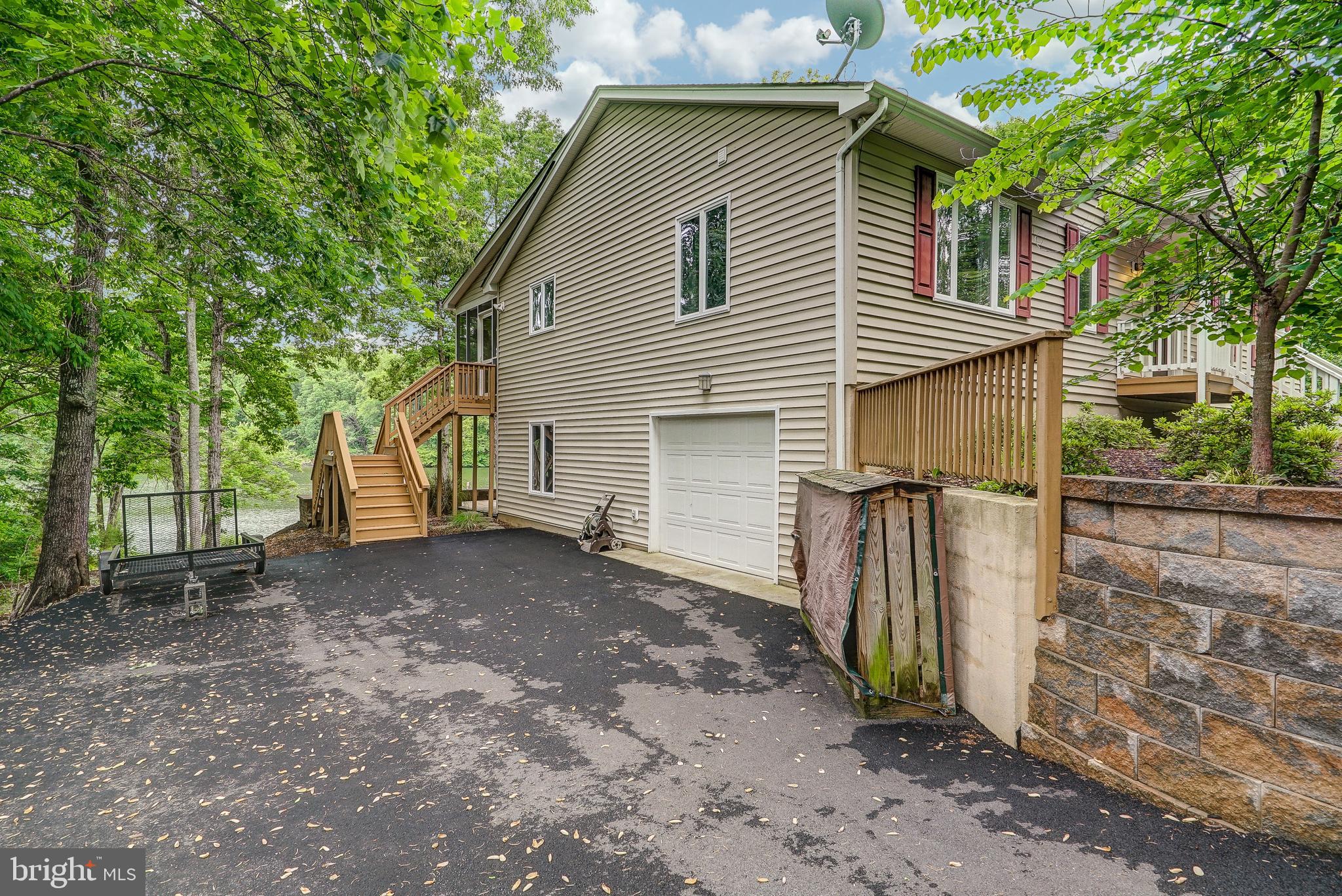 WYNDEMERE - Residential