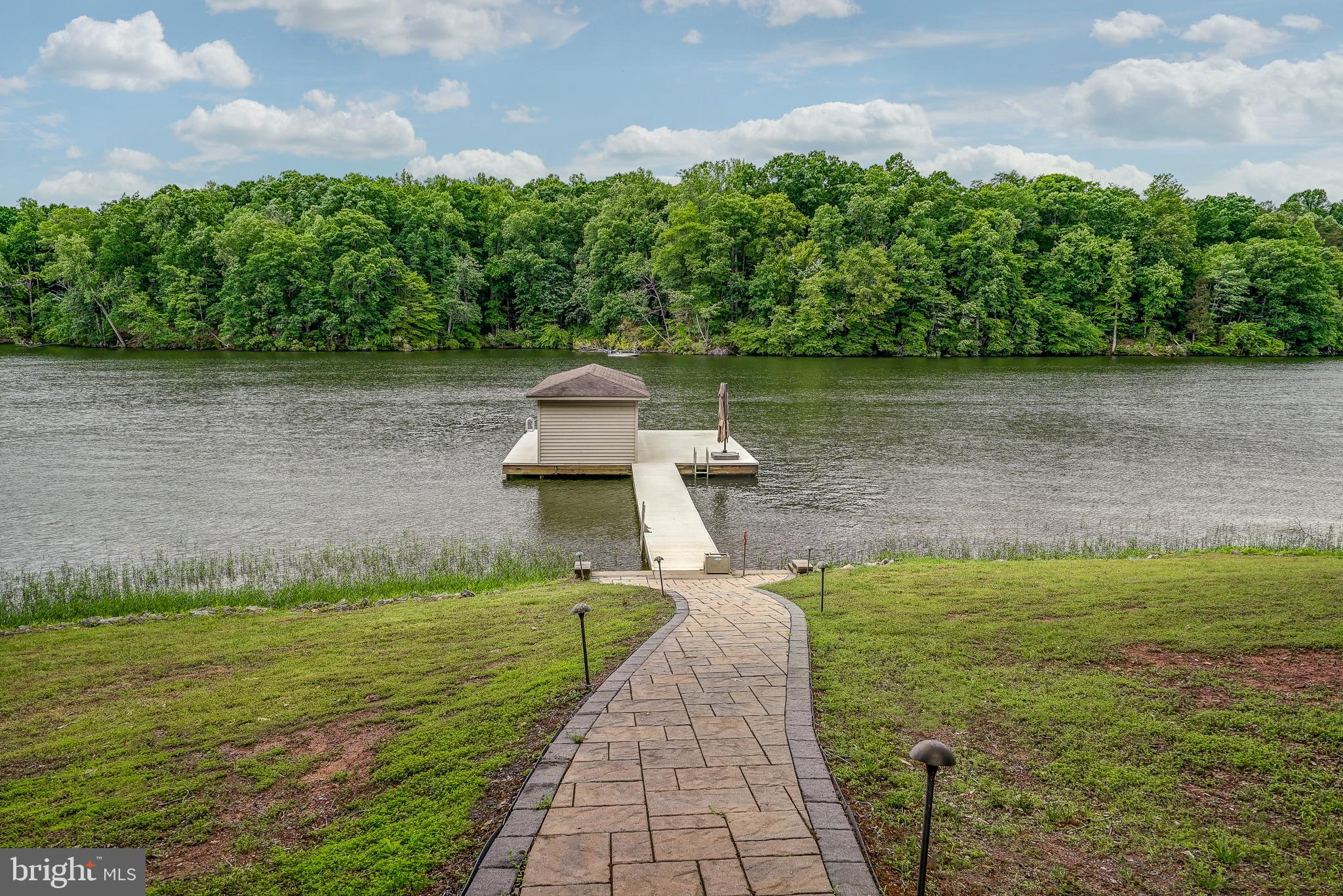 WYNDEMERE - Residential