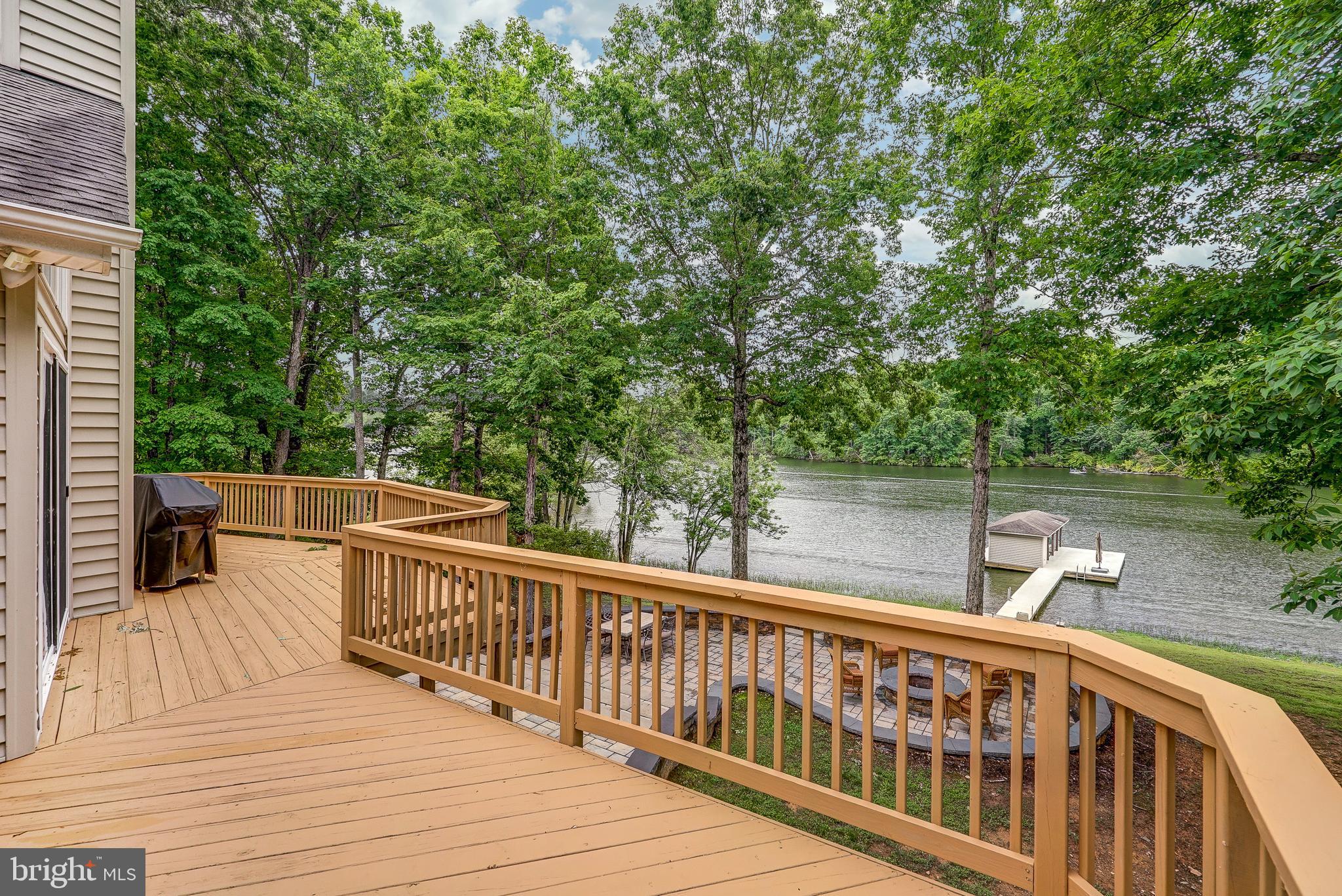 WYNDEMERE - Residential