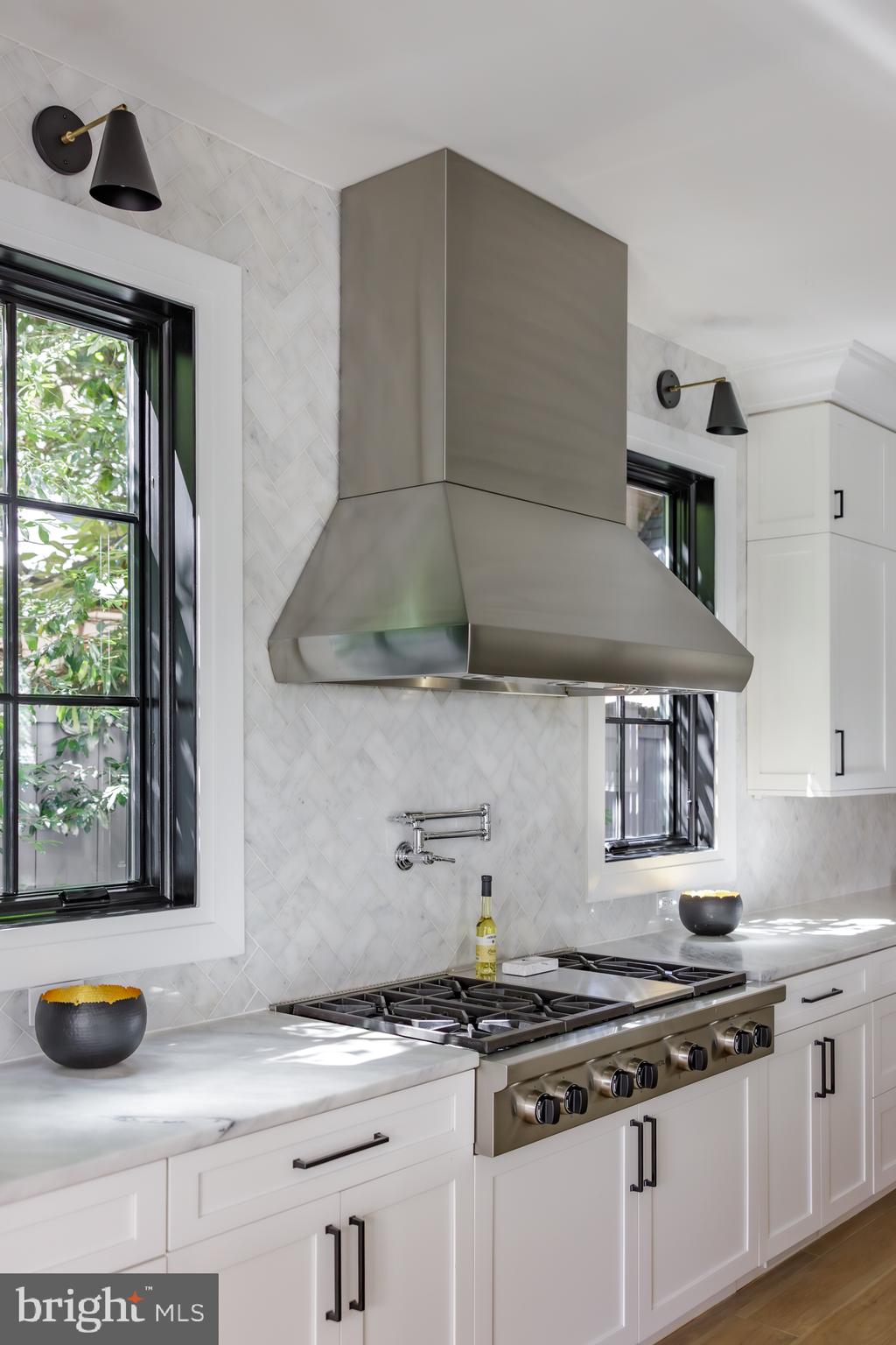 CLEVELAND PARK - Residential