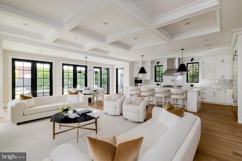 3117 38TH STREET NW WASHINGTON DC 20016