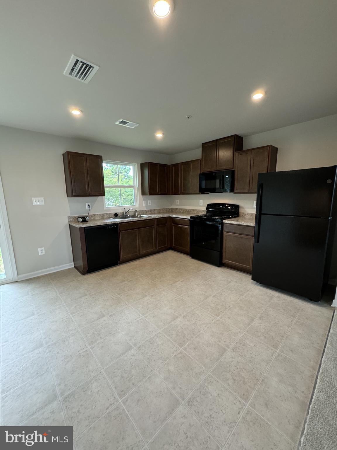 HERON POINT - Residential Lease