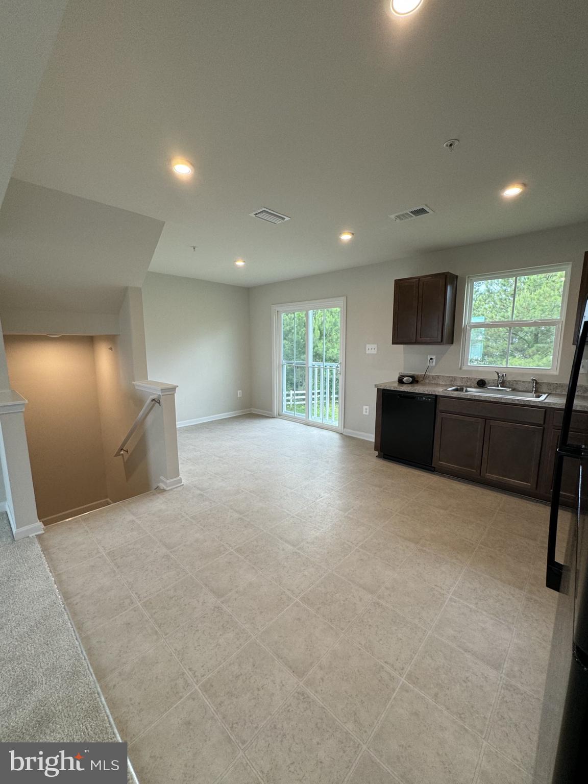 HERON POINT - Residential Lease