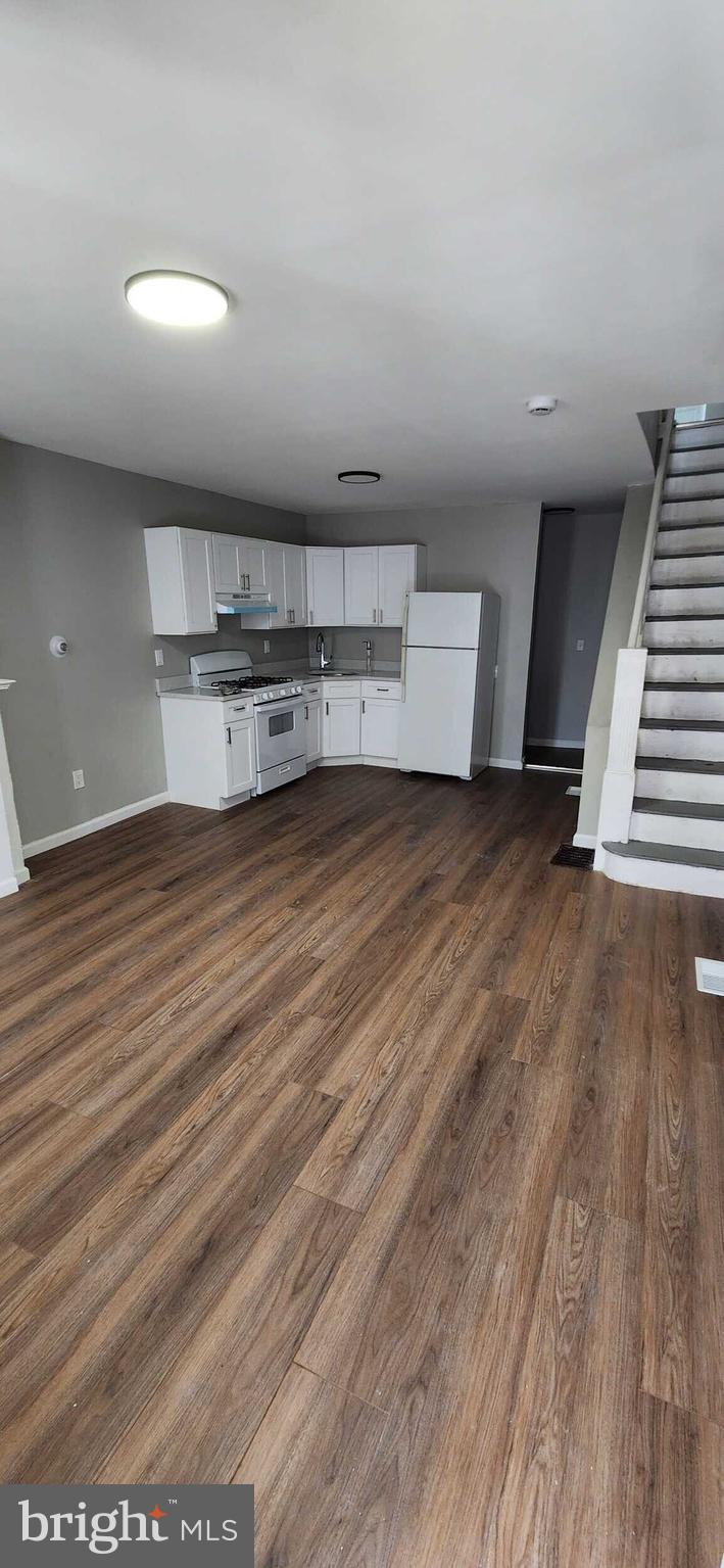 HUNTING PARK - Residential Lease