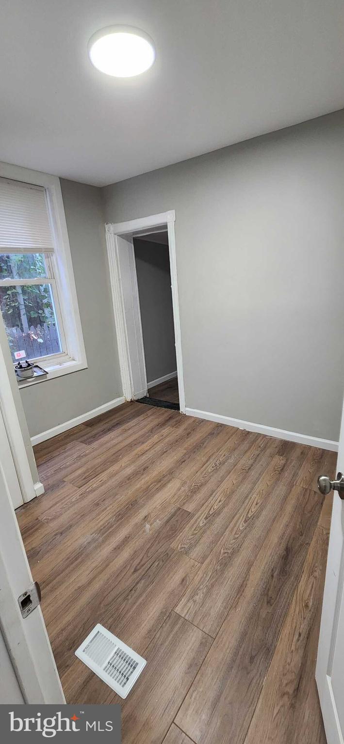 HUNTING PARK - Residential Lease