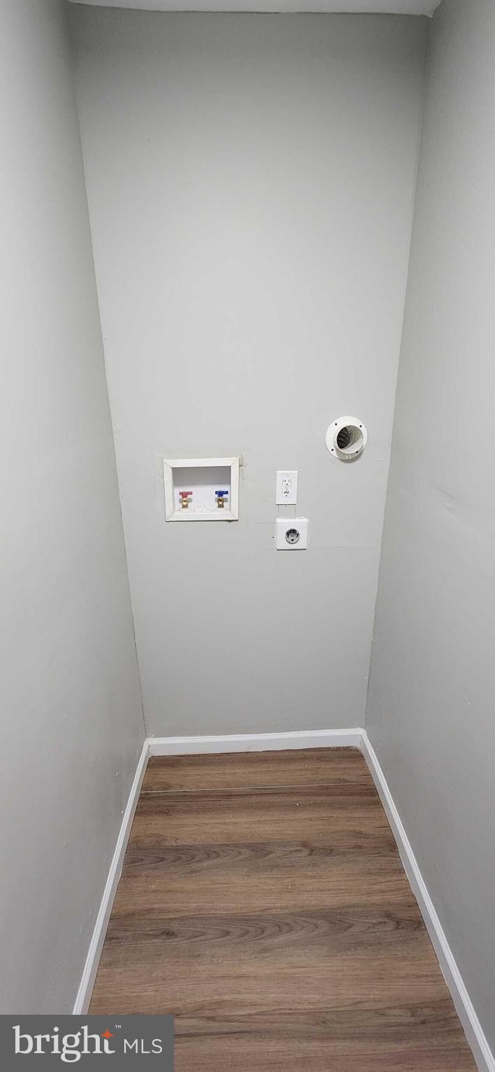 HUNTING PARK - Residential Lease