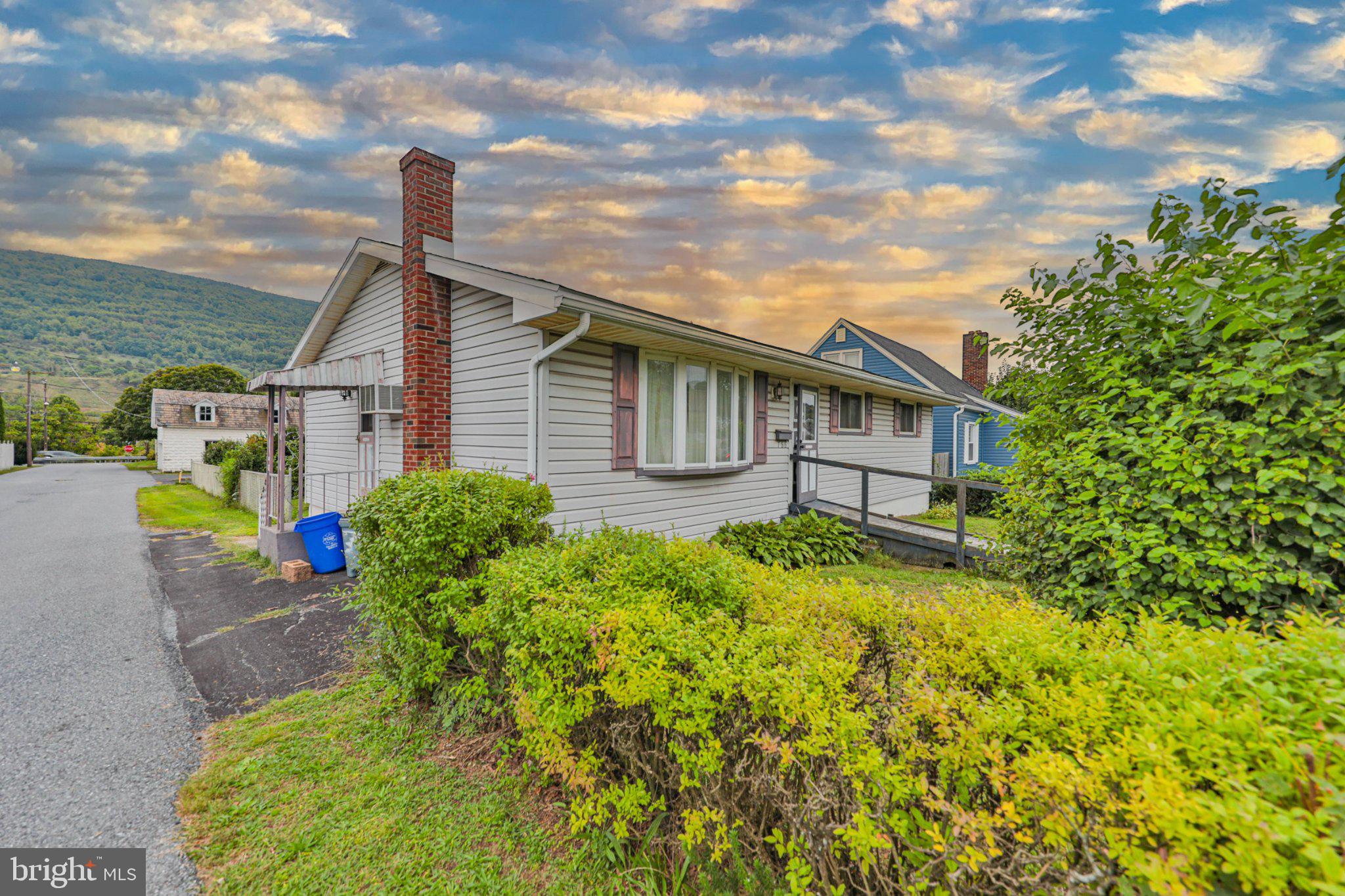 766 FRANKLIN AVENUE