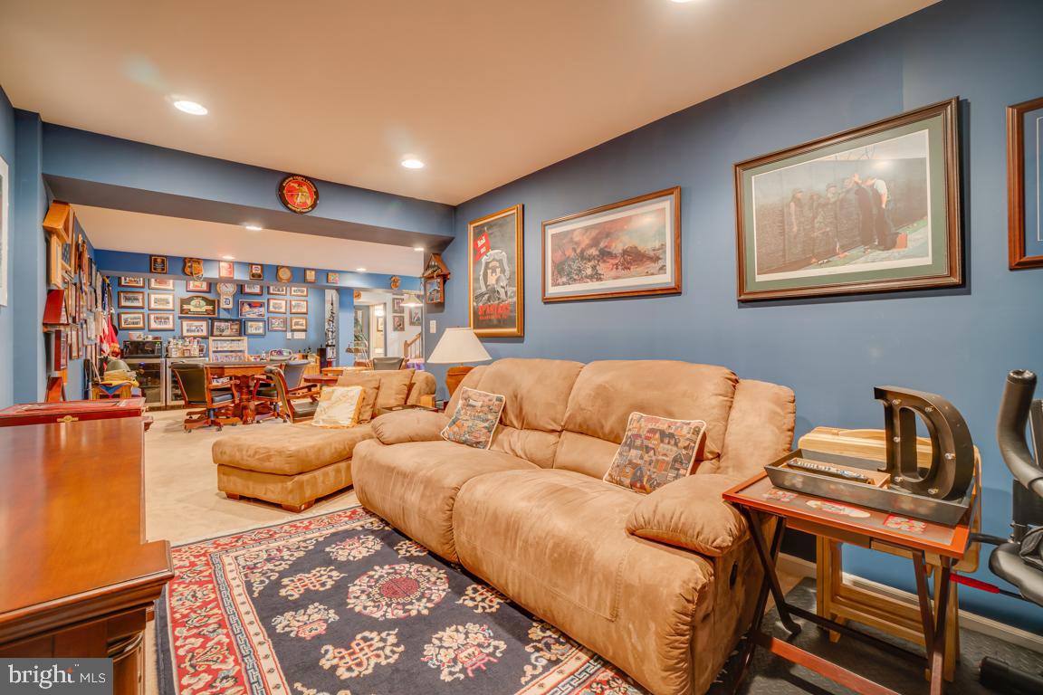 PORT POTOMAC - Residential