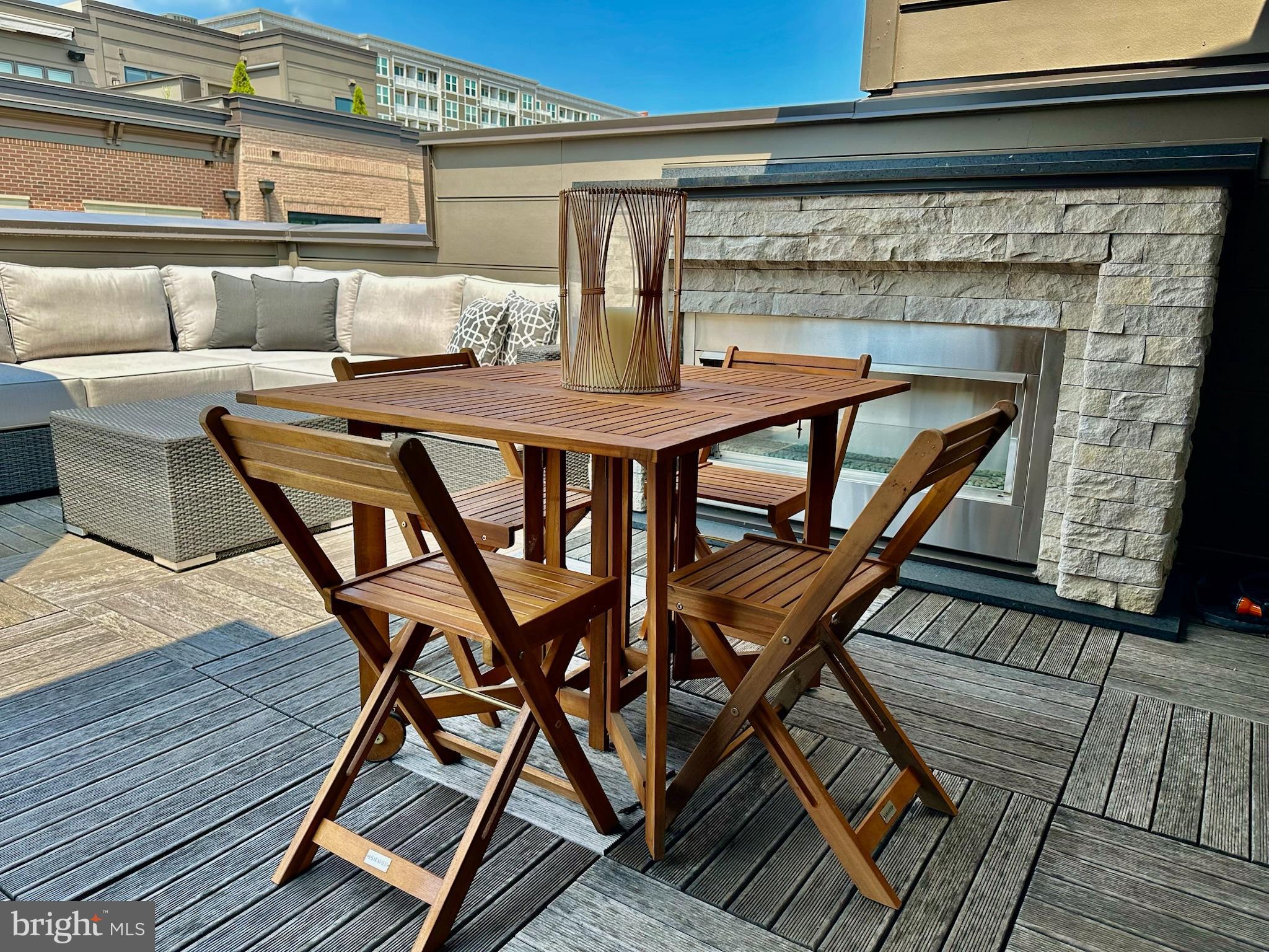 CHEVY CHASE - Residential