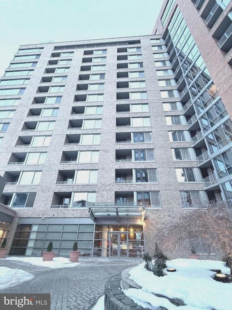 2001 15TH STREET N 221 ARLINGTON VA 22201