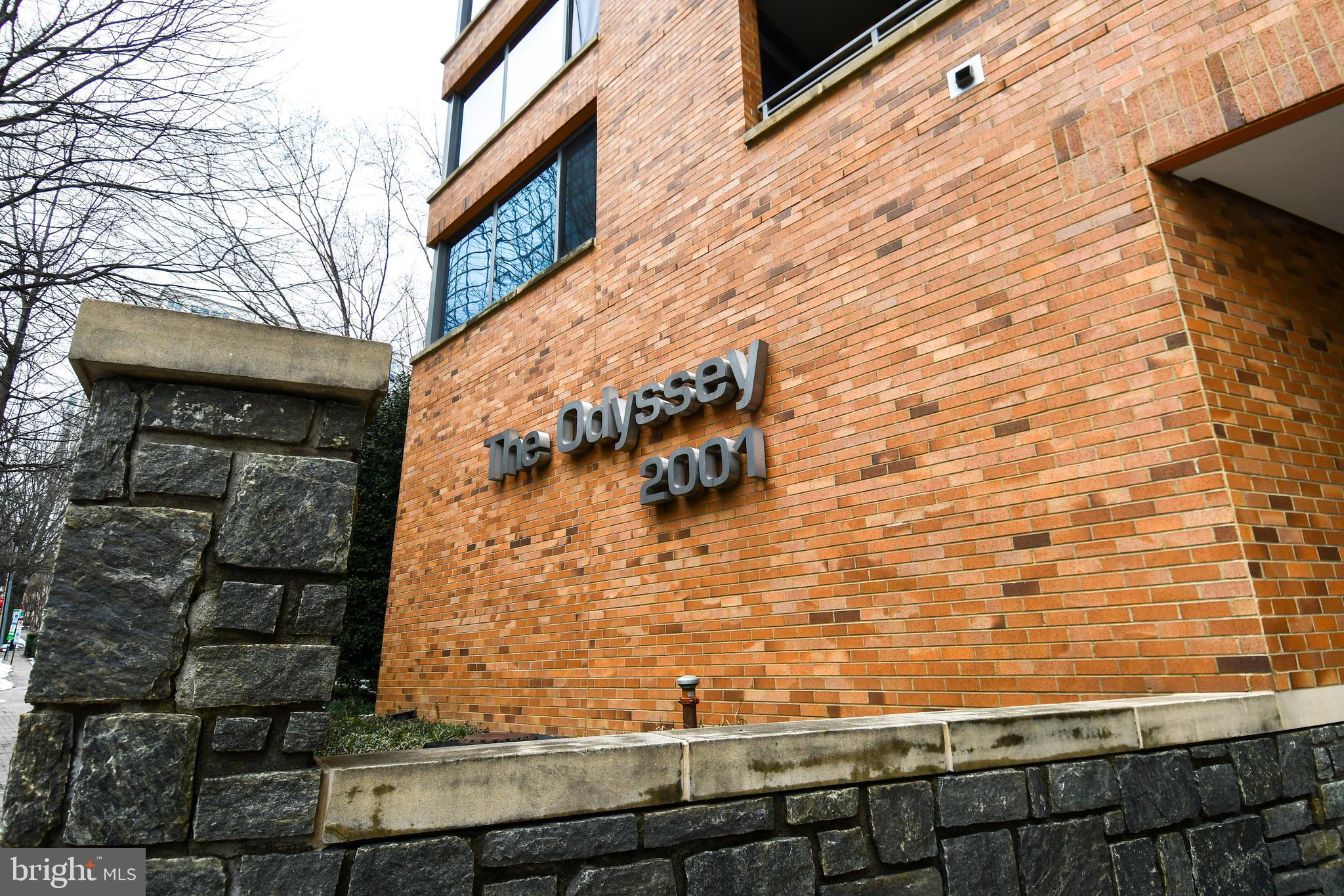 2001 15TH STREET N 221