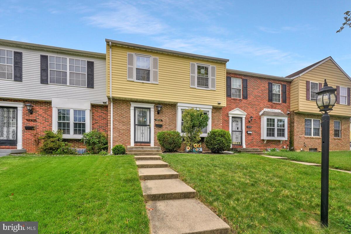 1654 FOREST PARK DRIVE