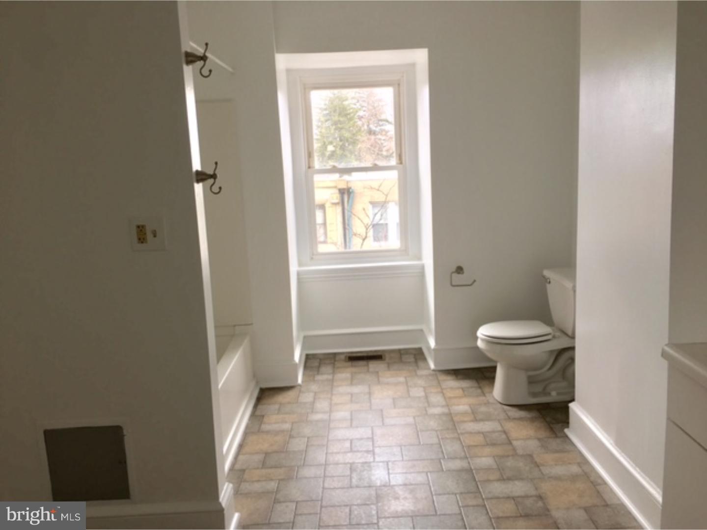 CHESTNUT HILL - Residential Lease