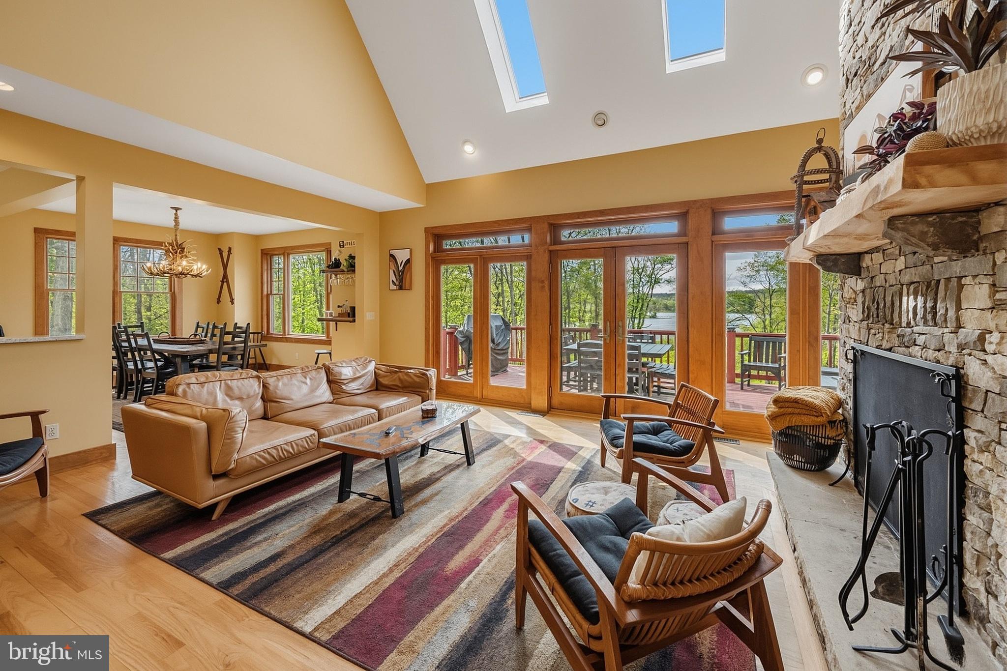 HICKORY RIDGE - Residential