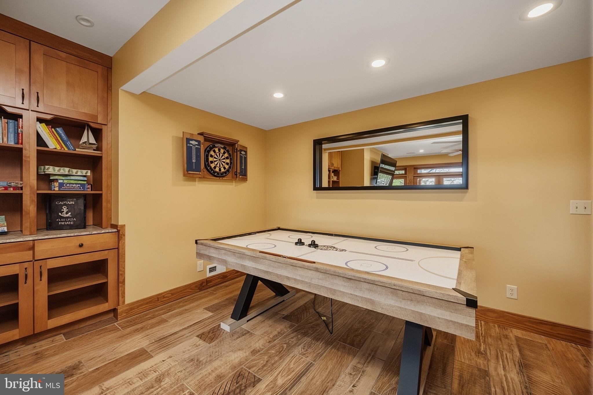 HICKORY RIDGE - Residential