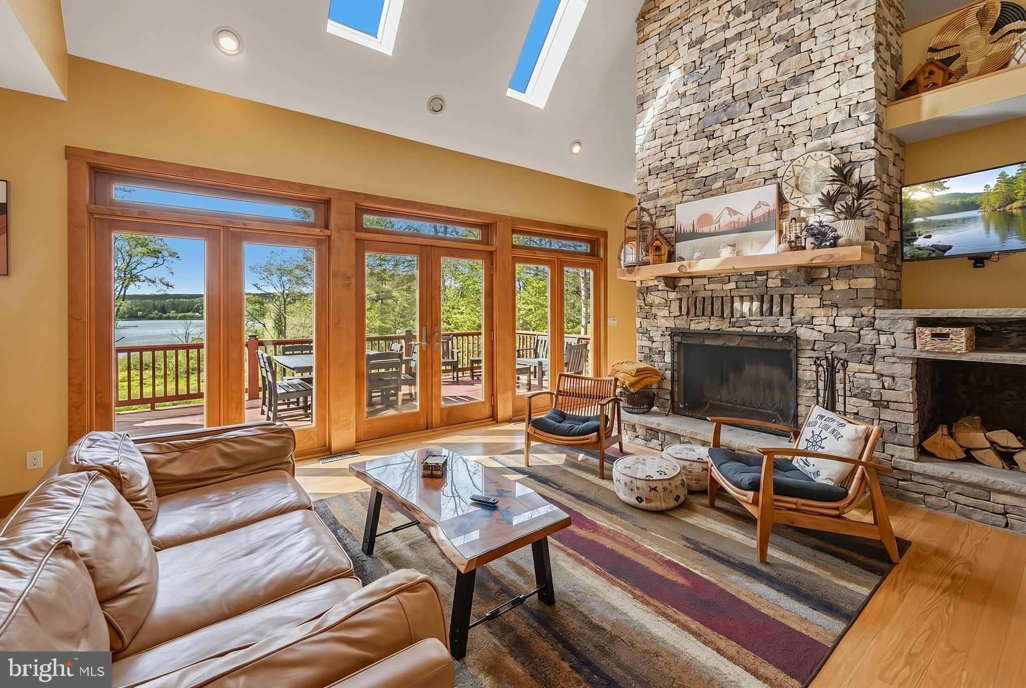 HICKORY RIDGE - Residential