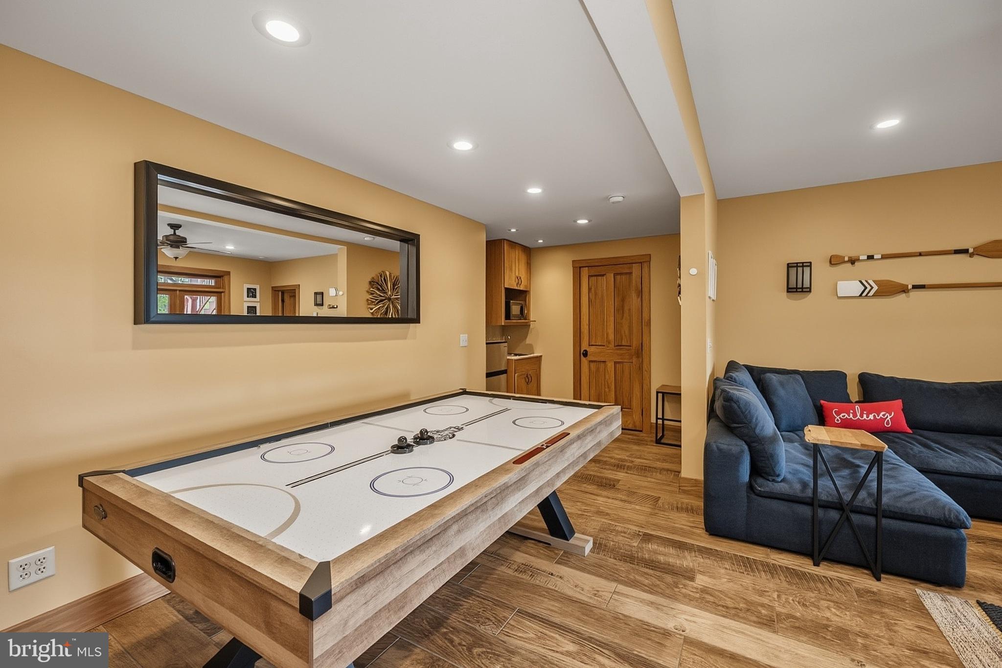 HICKORY RIDGE - Residential
