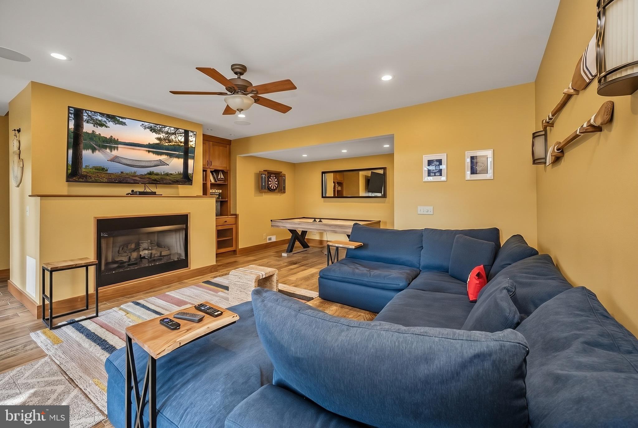 HICKORY RIDGE - Residential