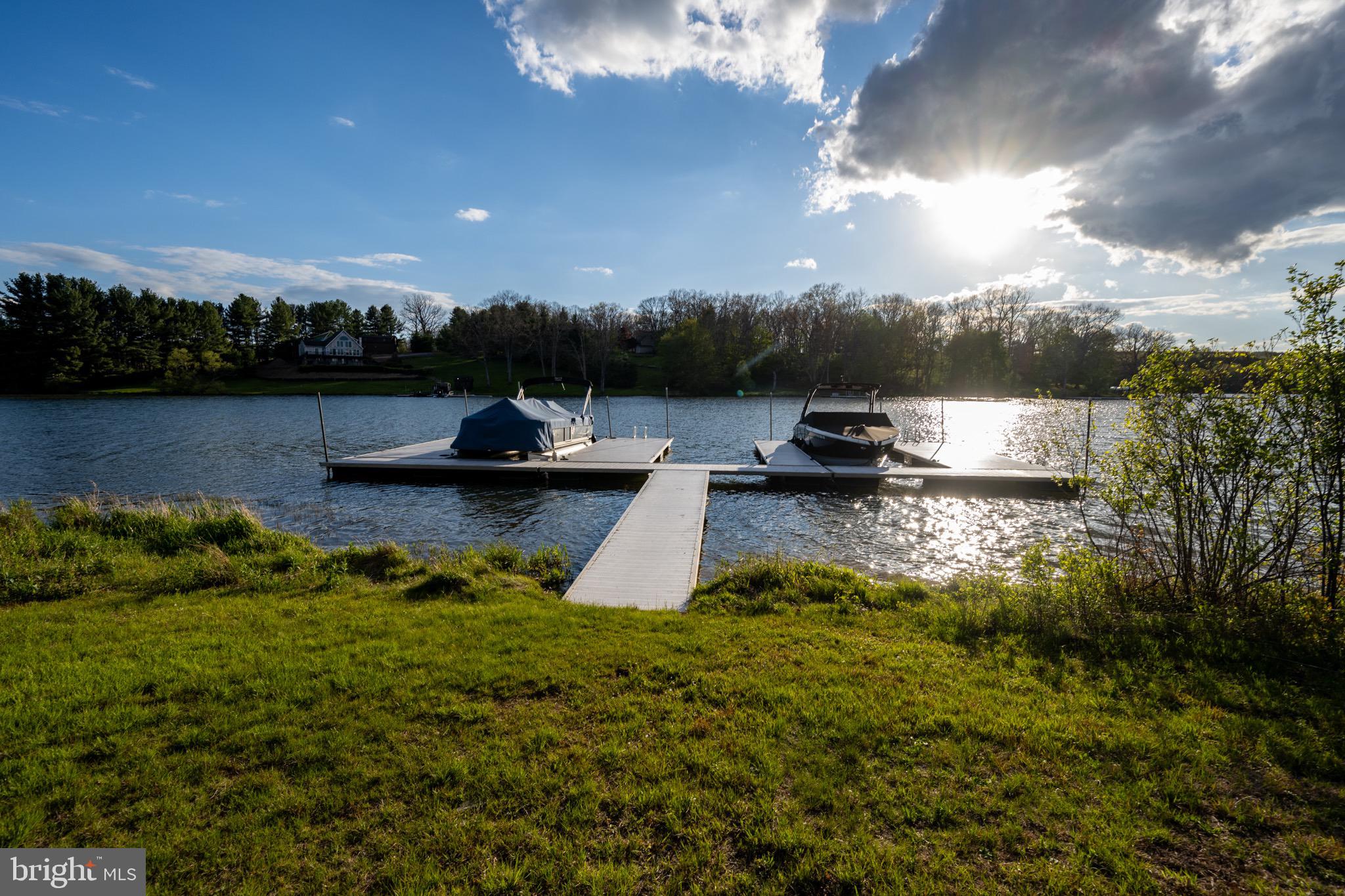 HICKORY RIDGE - Residential