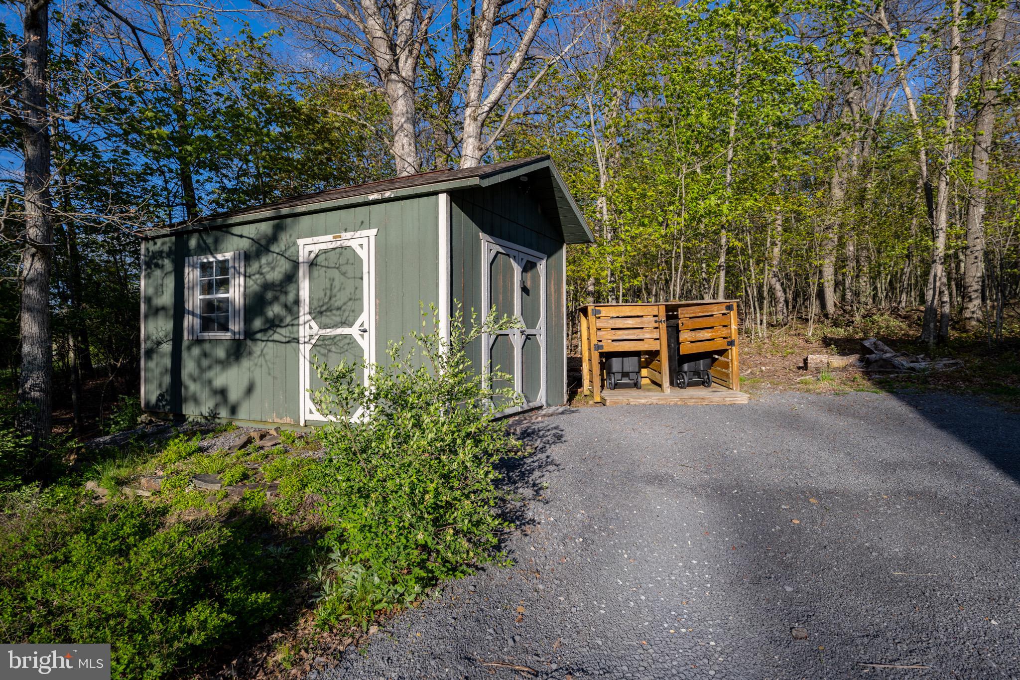 HICKORY RIDGE - Residential