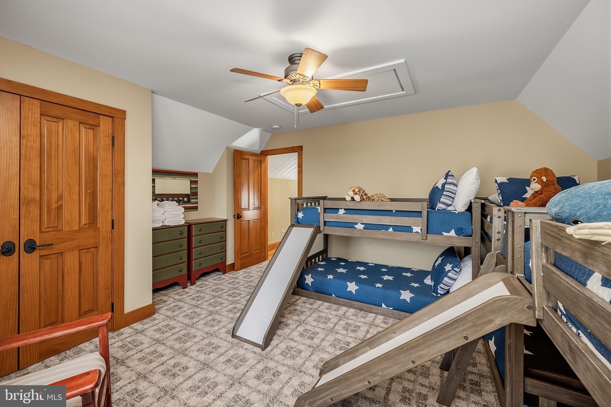 HICKORY RIDGE - Residential