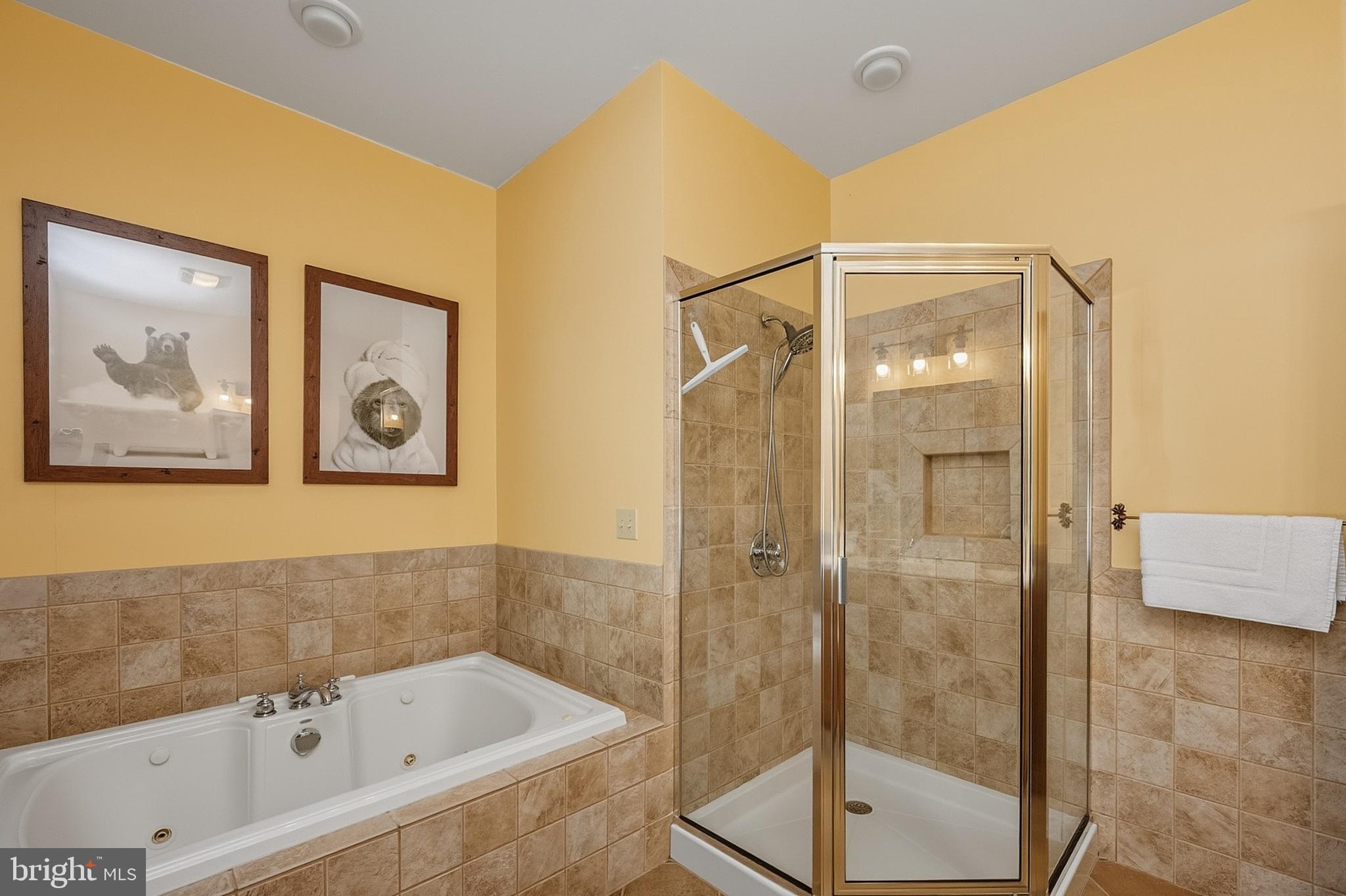HICKORY RIDGE - Residential