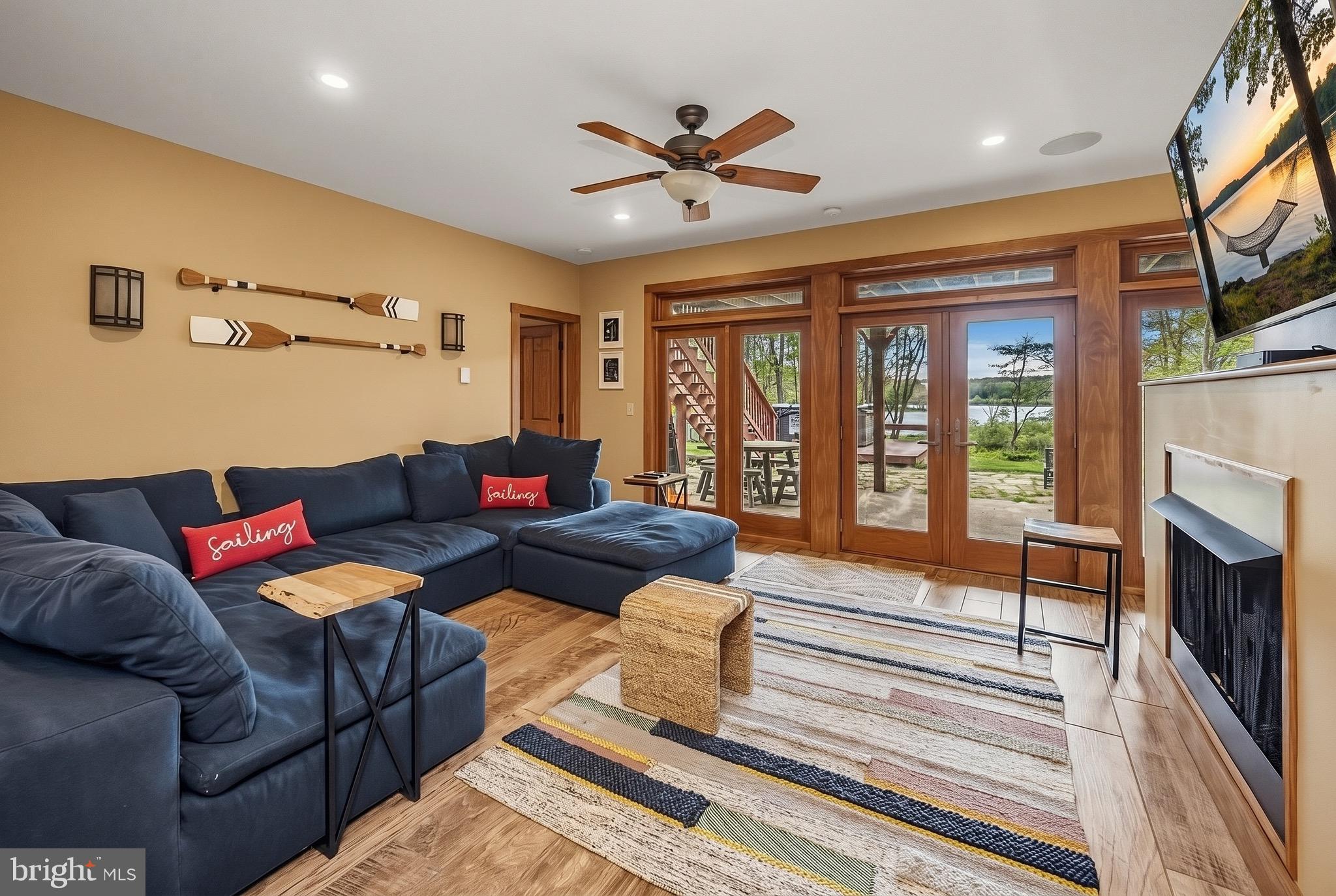 HICKORY RIDGE - Residential