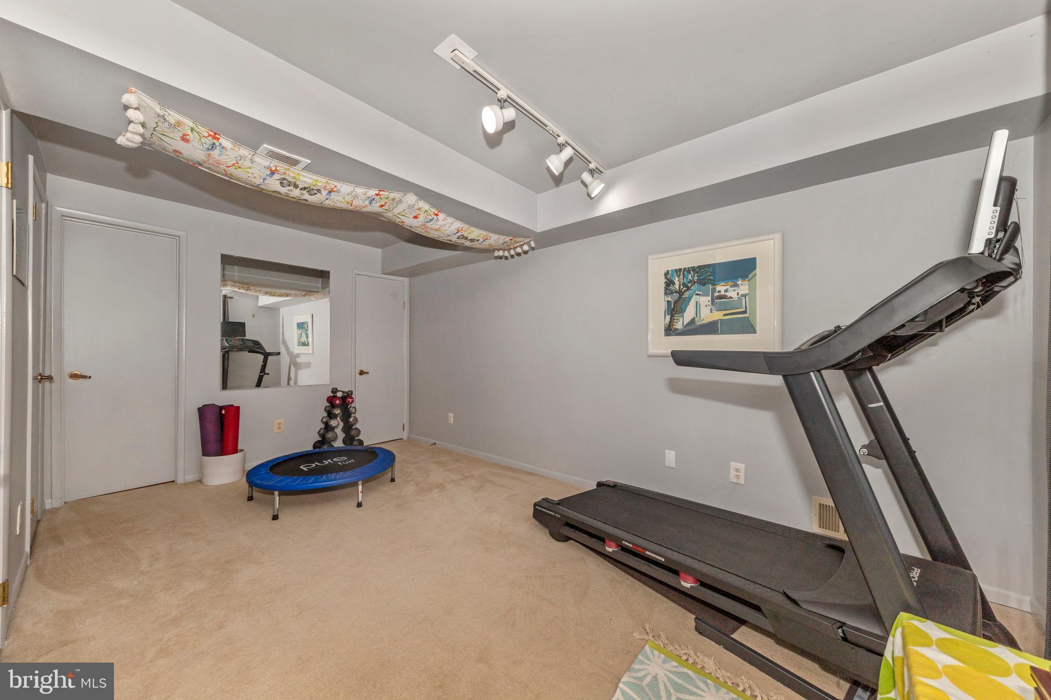 LOCH HAVEN - Residential