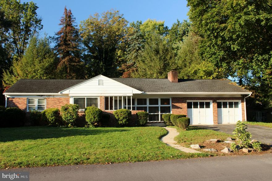 The potential for this adorable 3 BR, 1 BA rancher with 2 car attached garage in Old East York is unlimited!  A great opportunity to put in some sweat equity and your own unique design on this hidden gem in York Suburban Schools!  Hardwood floors throughout under the wall to wall carpeting.  Screened in back porch with private back yard.  Desirable one level living in a quiet neighborhood with easy access to RT 30 and I83.  A great investment opportunity! Come take a look!