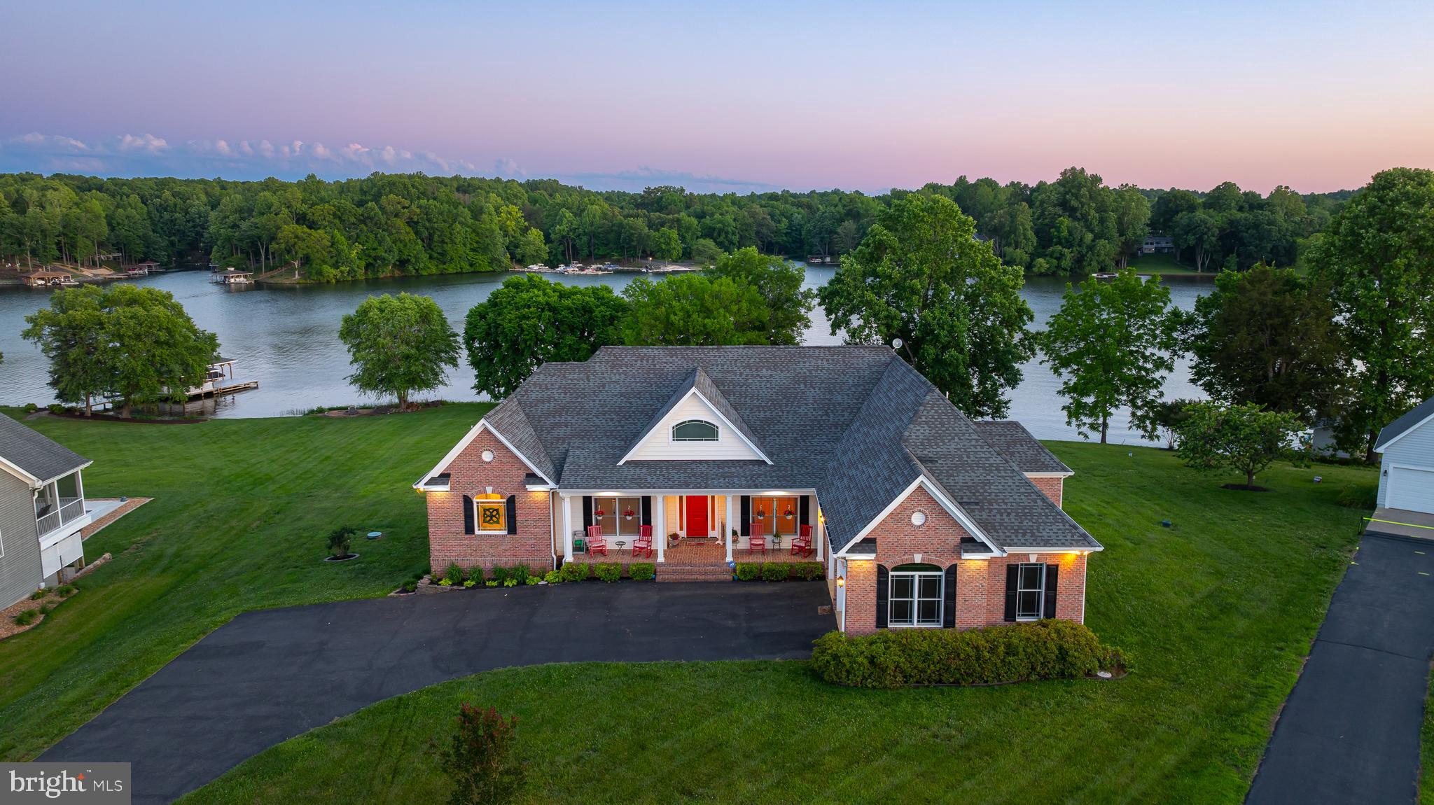 SUNSET HARBOUR - Residential