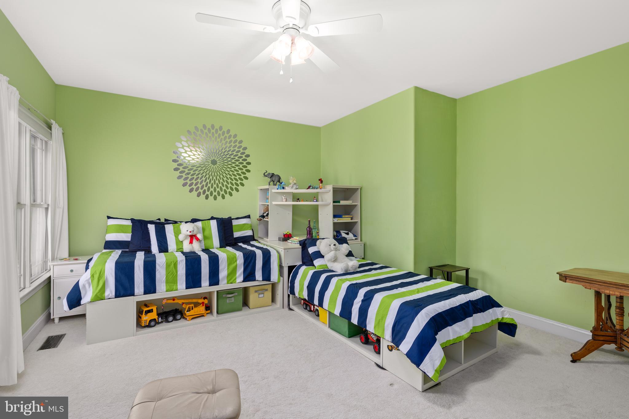 SUNSET HARBOUR - Residential