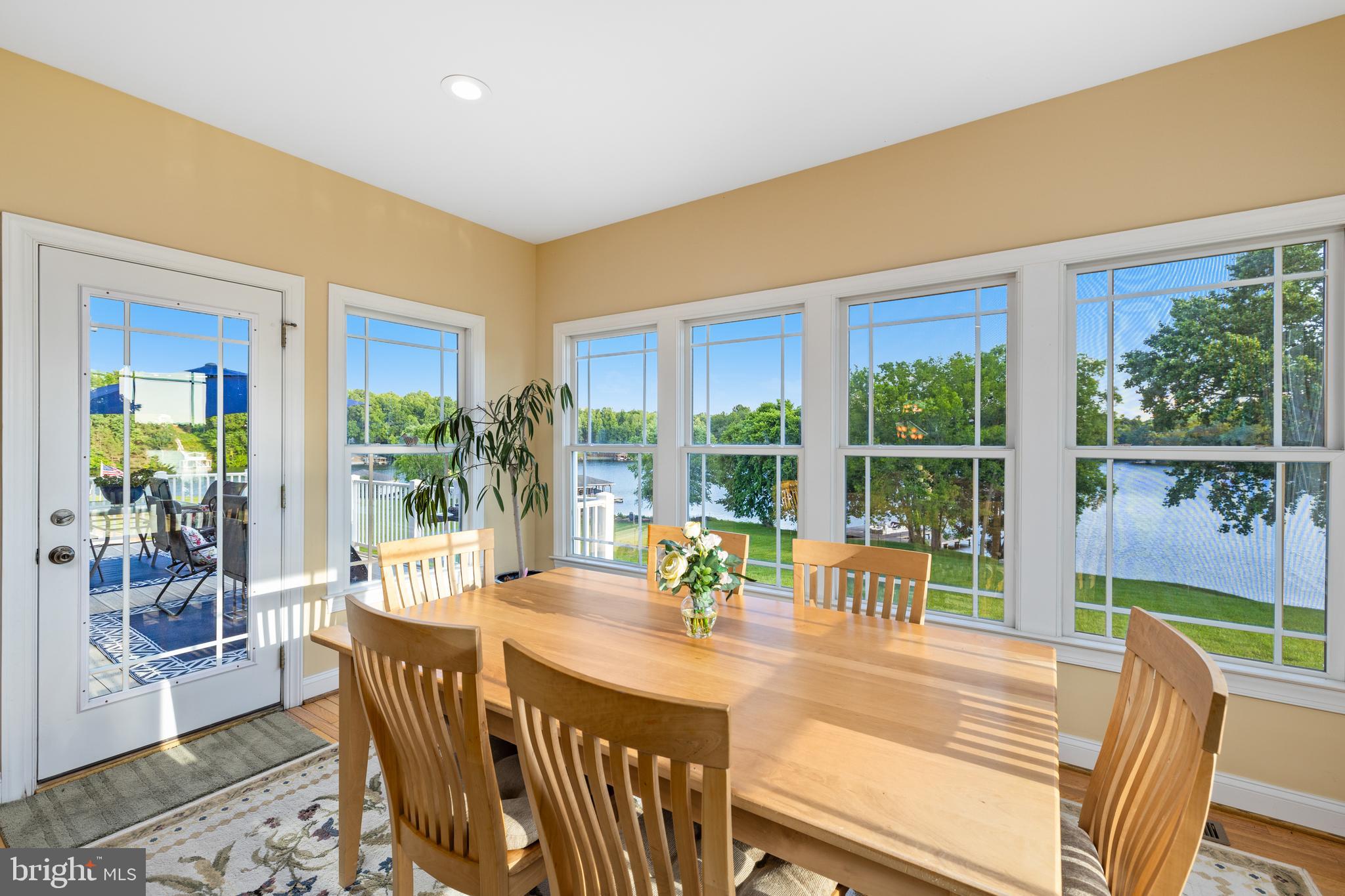 SUNSET HARBOUR - Residential