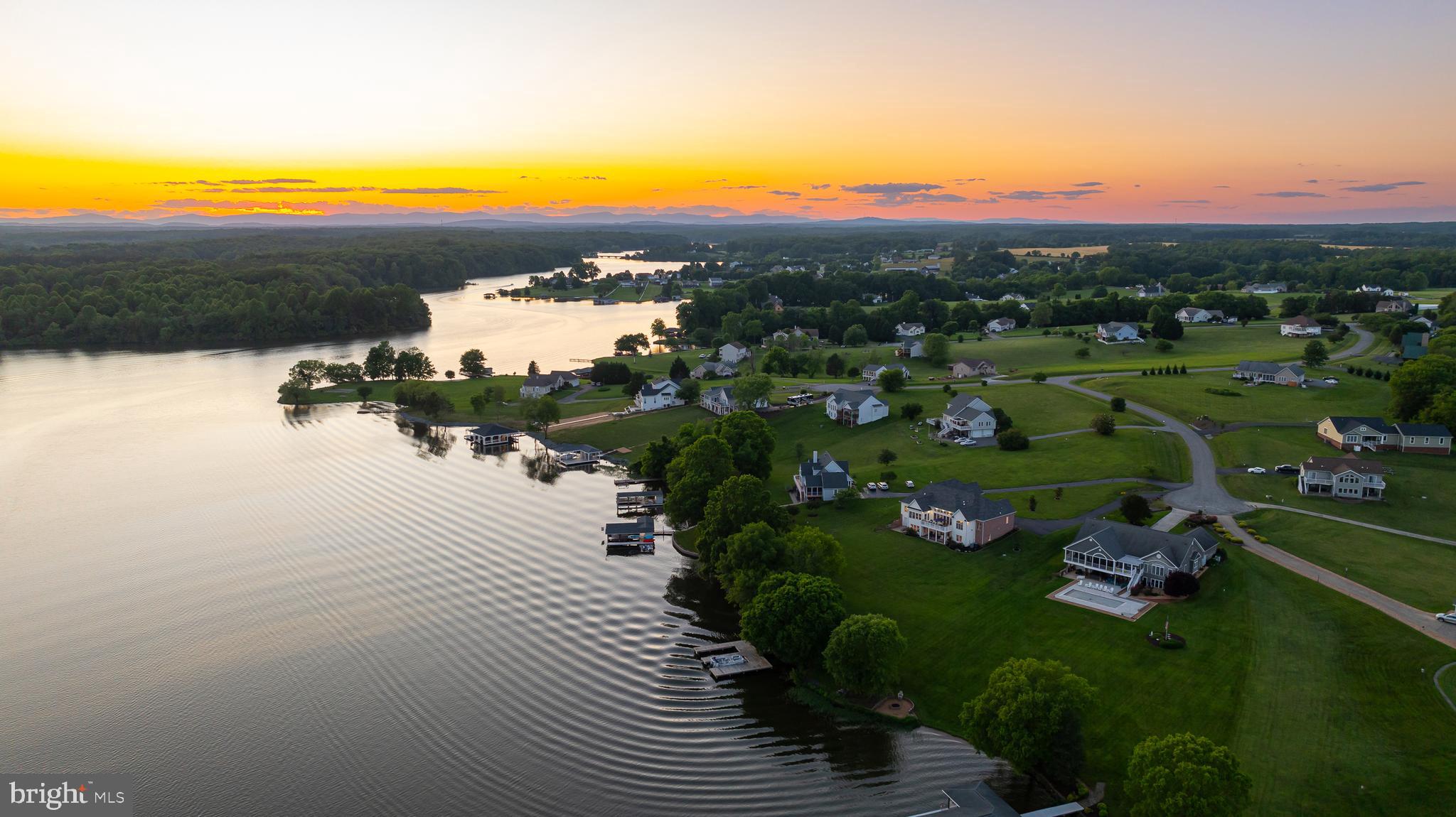 SUNSET HARBOUR - Residential