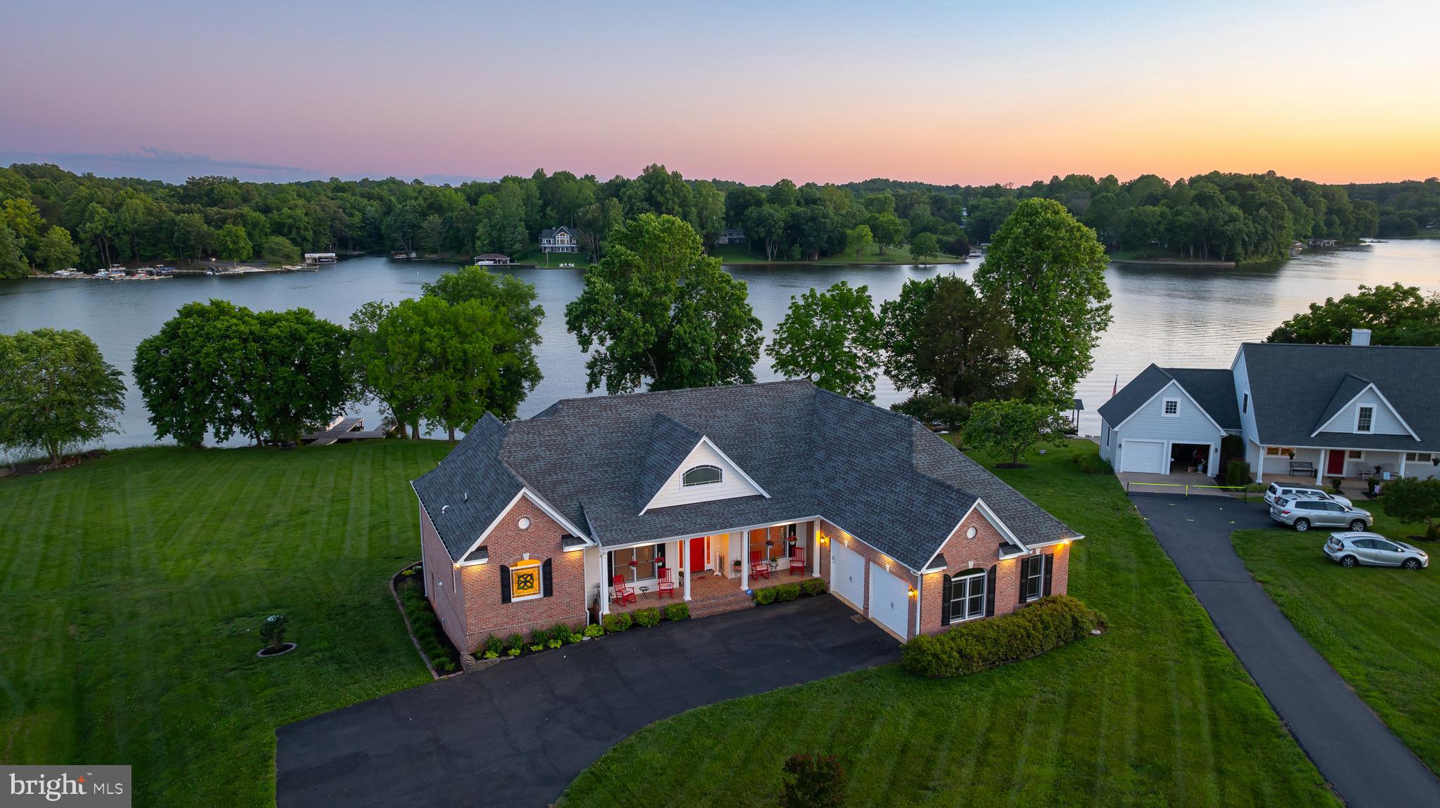 SUNSET HARBOUR - Residential