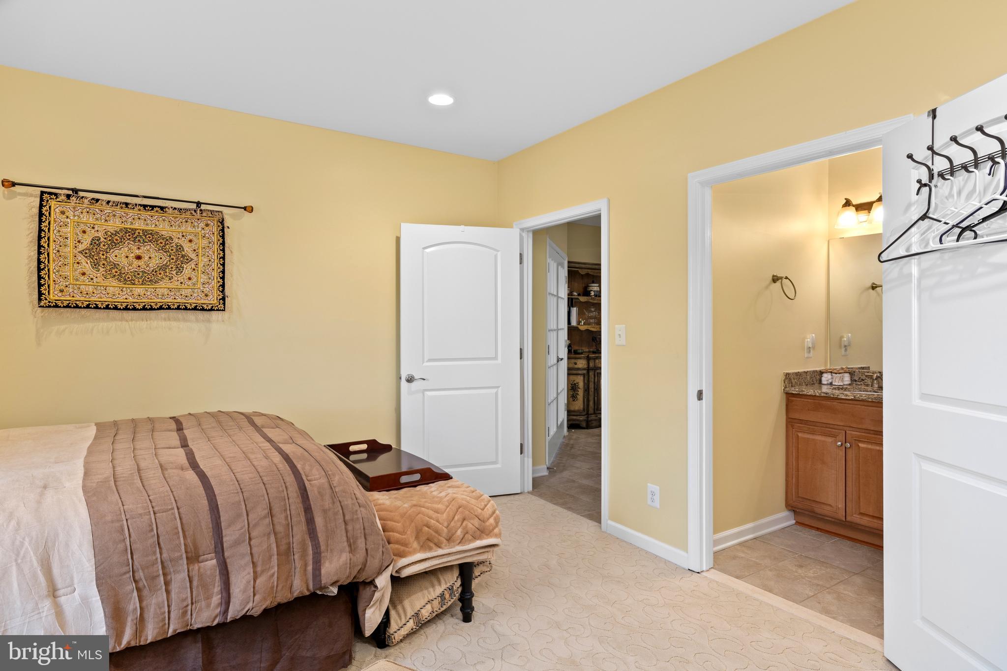 SUNSET HARBOUR - Residential