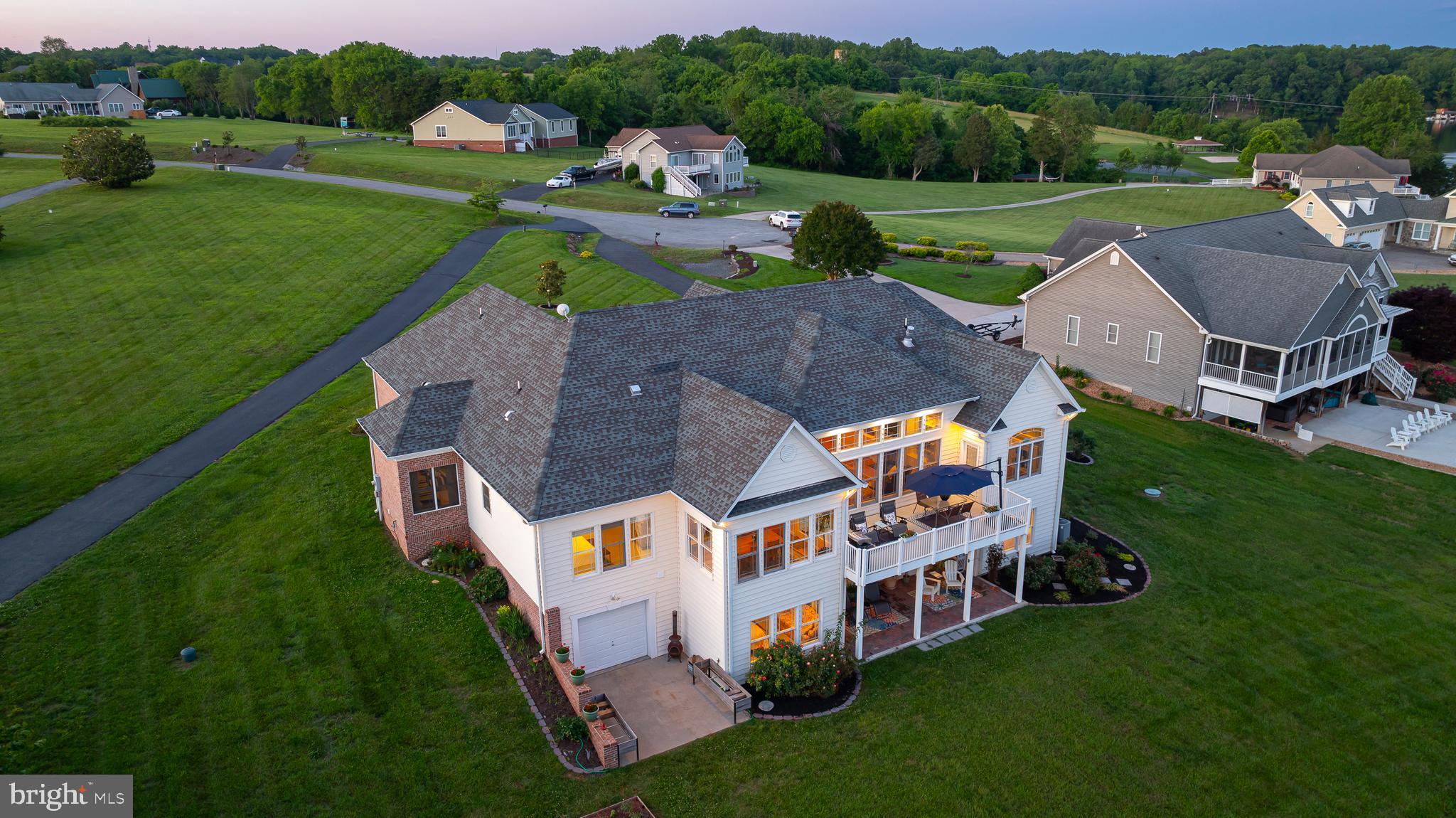 SUNSET HARBOUR - Residential