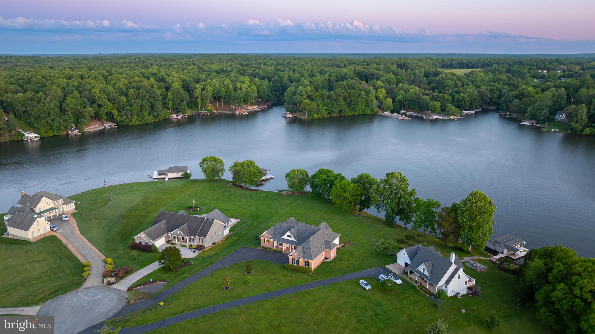 SUNSET HARBOUR - Residential