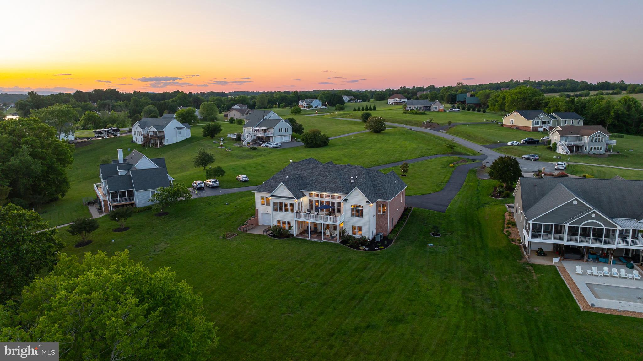 SUNSET HARBOUR - Residential