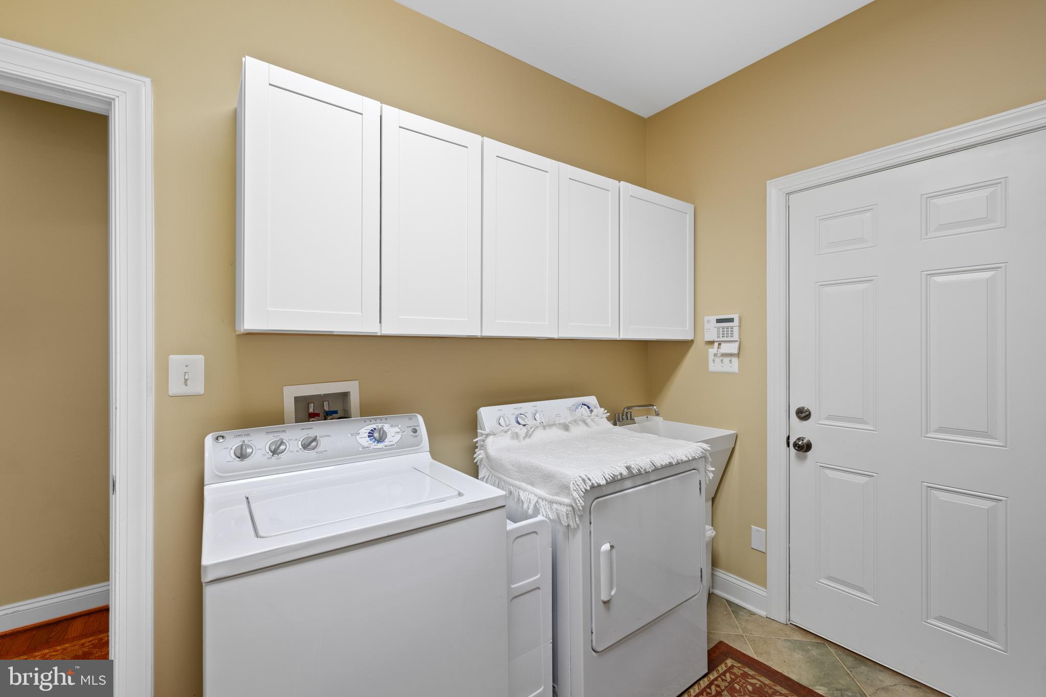 SUNSET HARBOUR - Residential