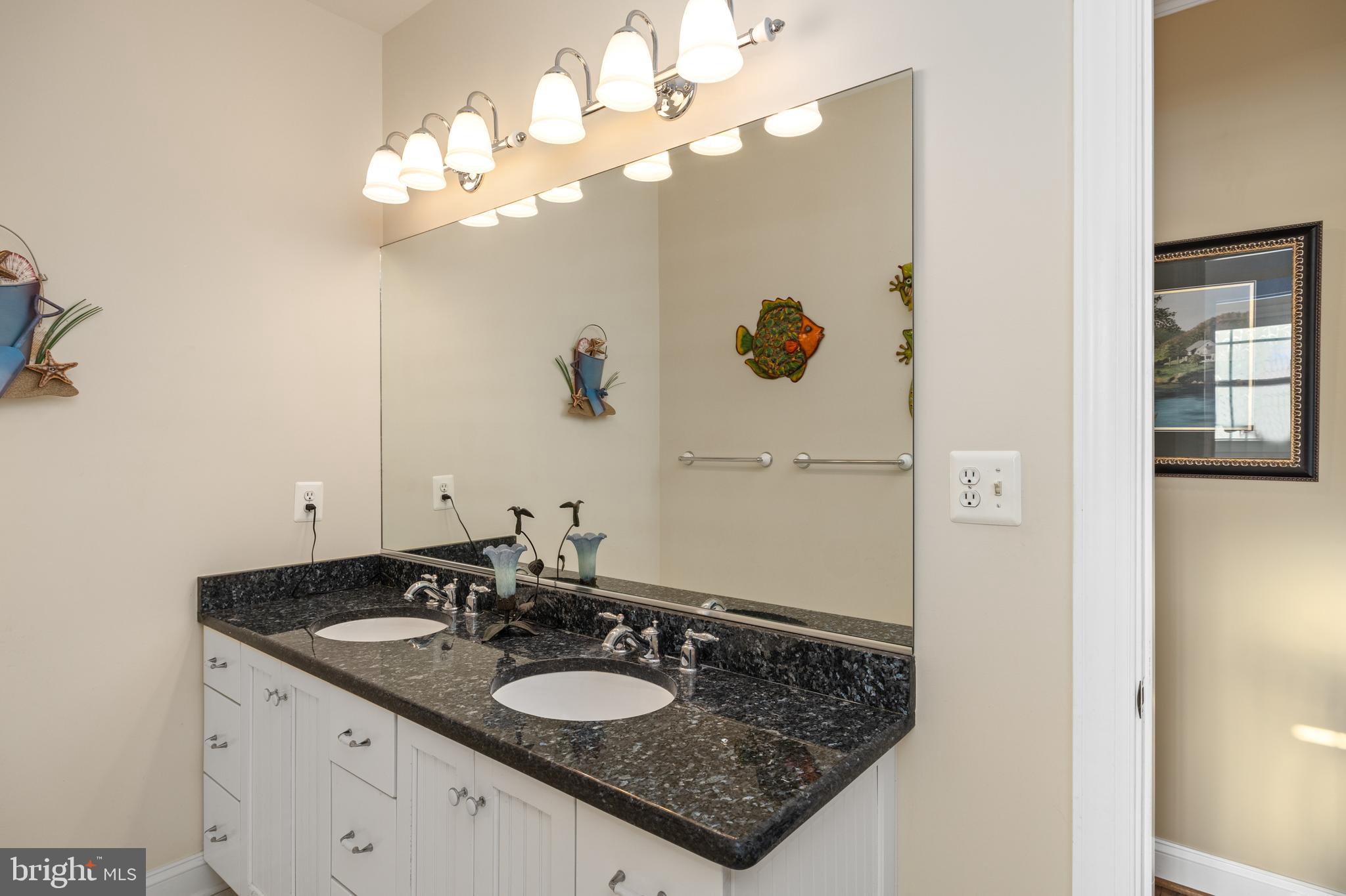 SUNSET HARBOUR - Residential